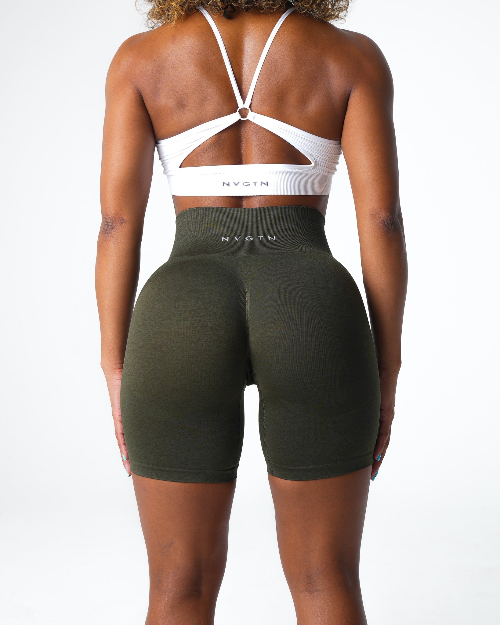 Women Olive Contour 2.0 Seamless Shorts - NVGTN