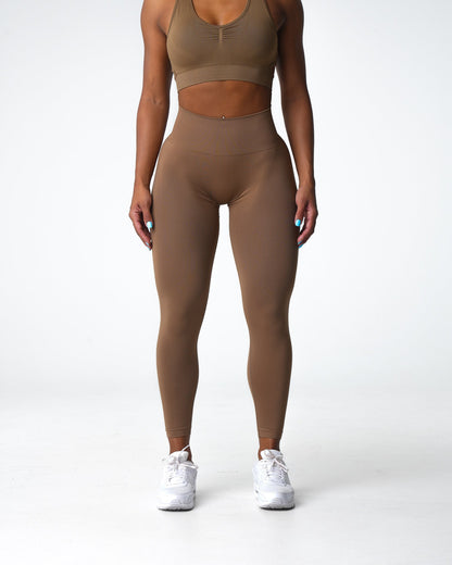 Women Toasted Almond Solid Seamless Leggings - NVGTN