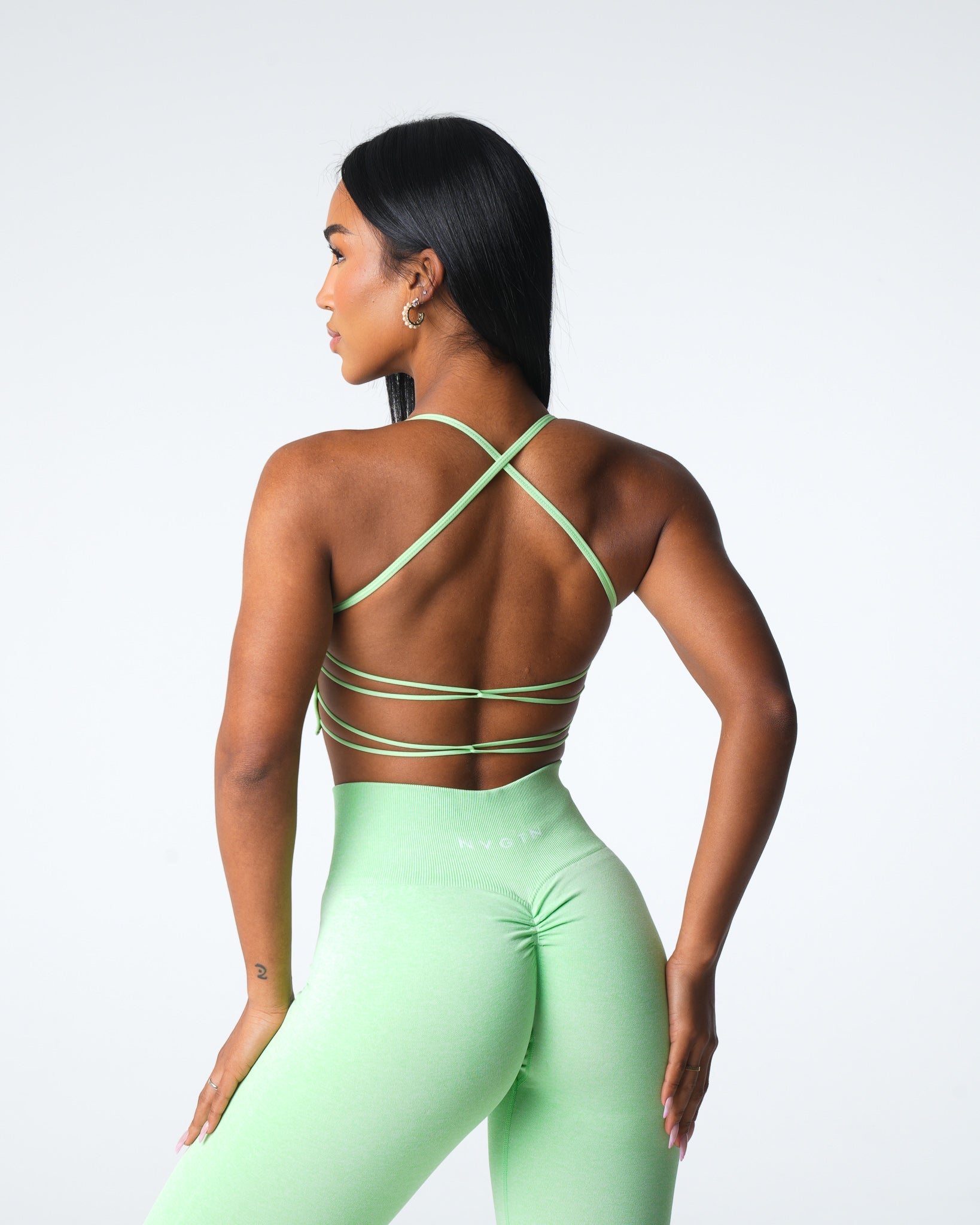 Women Pistachio Invincible Seamless Bra - NVGTN