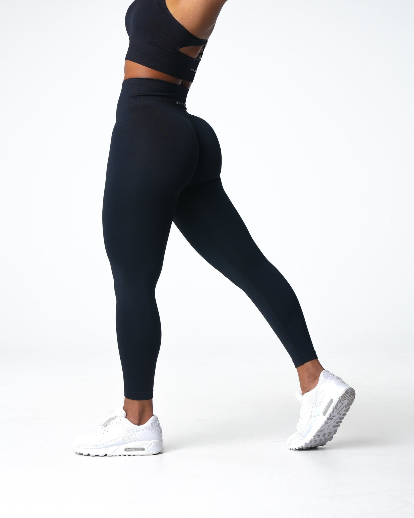 Women Black Shape Seamless Leggings - NVGTN