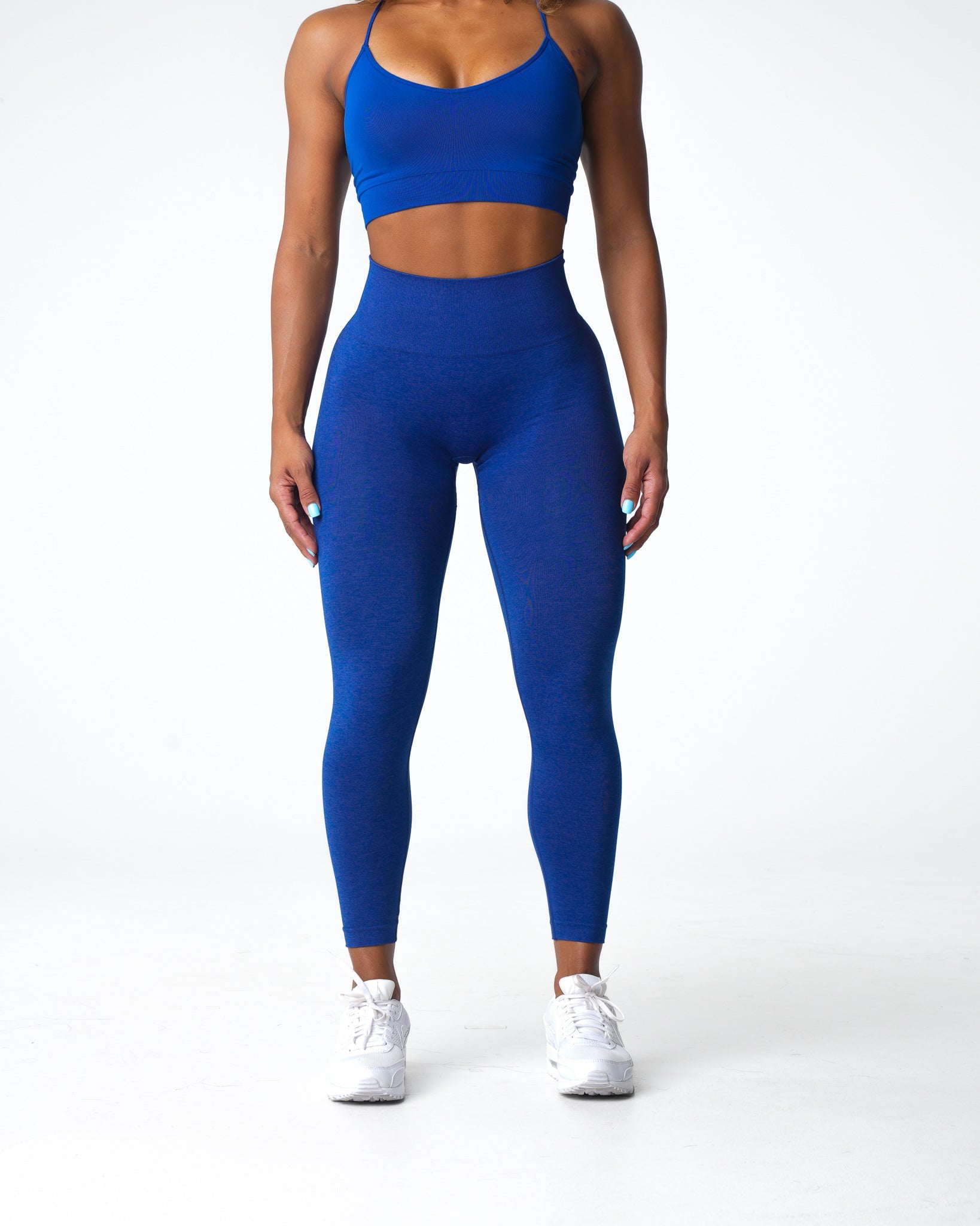 Women Azure Blue Shape Seamless Leggings - NVGTN