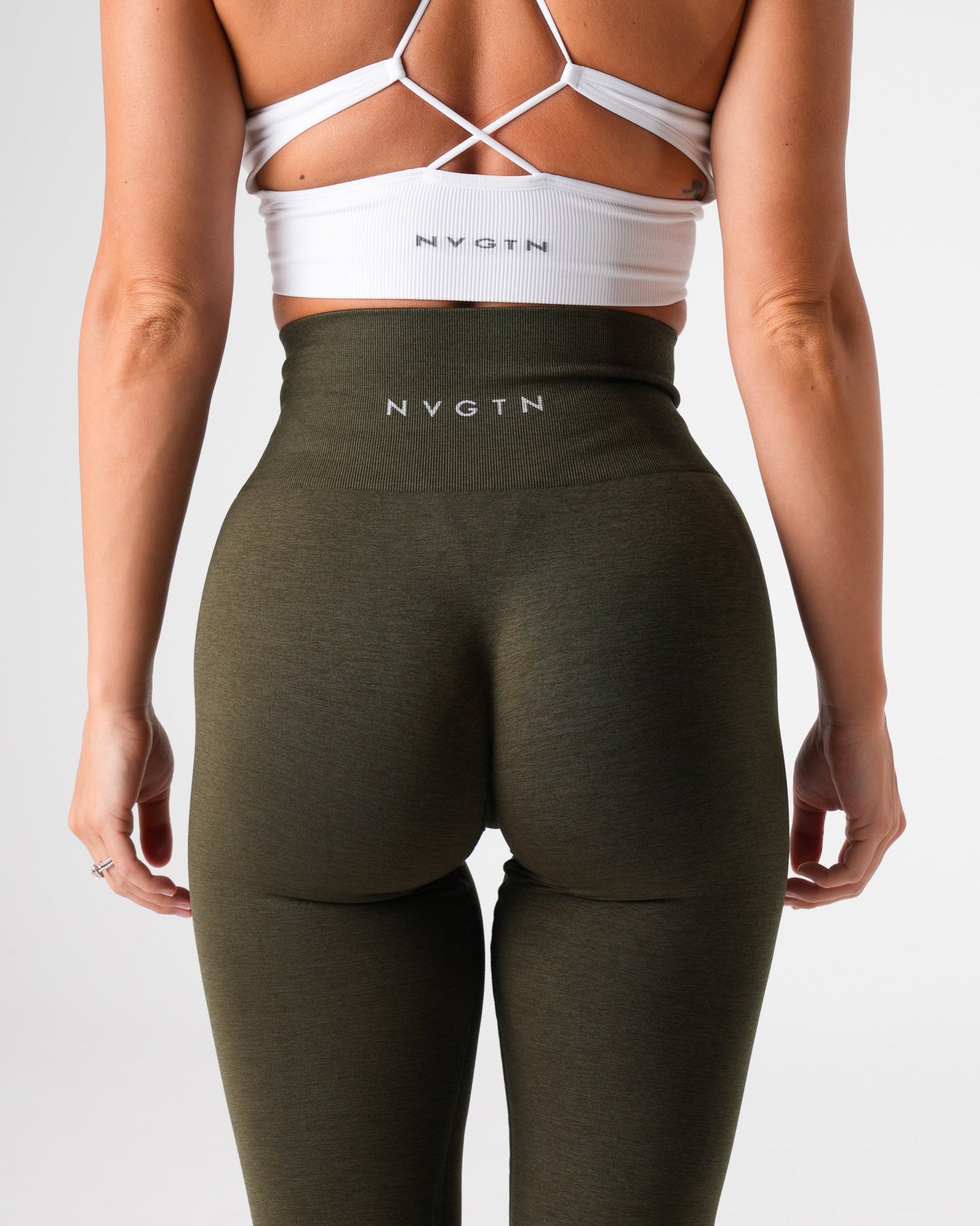 Women Olive Shape Seamless Leggings - NVGTN