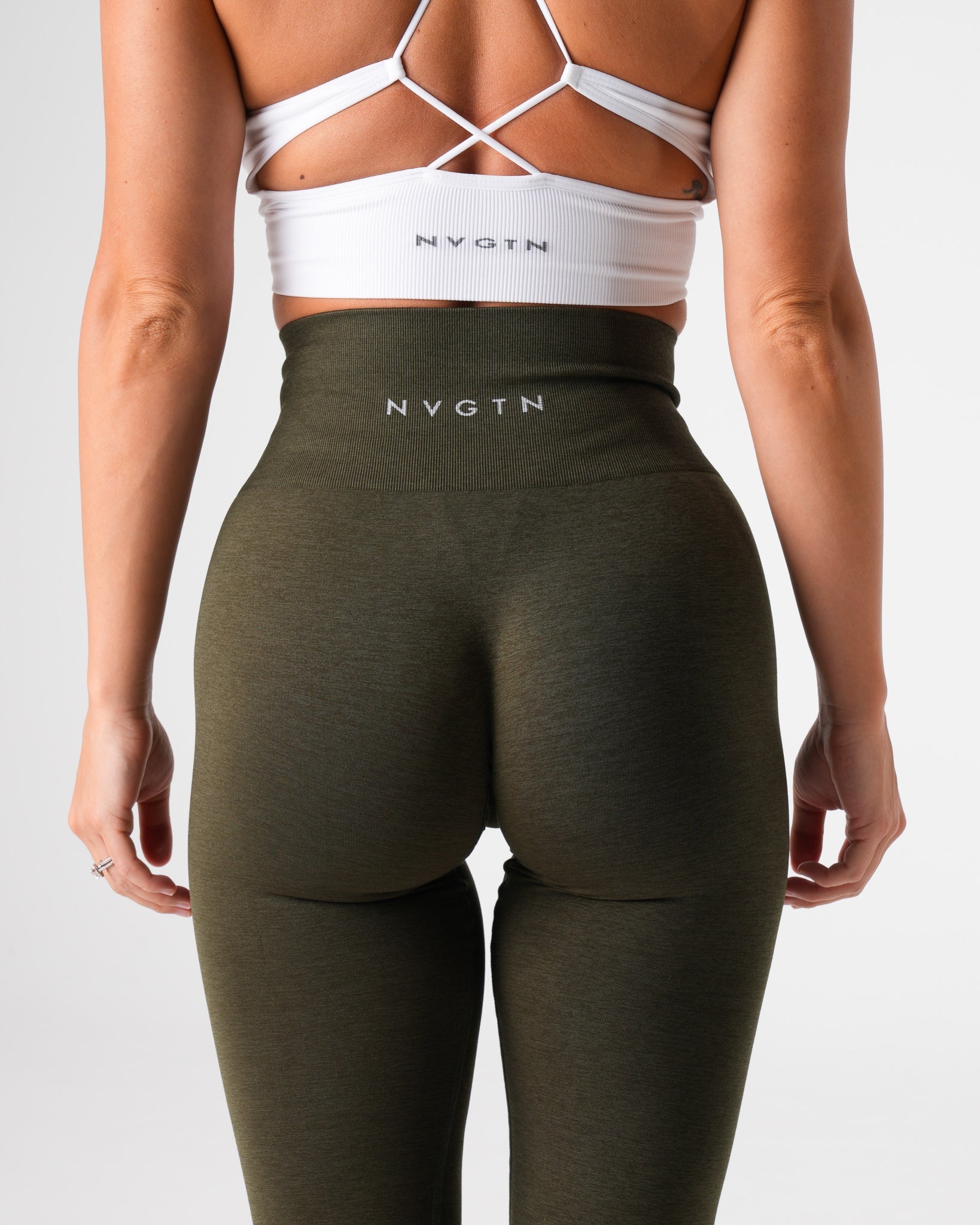 Women Olive Shape Seamless Leggings - NVGTN