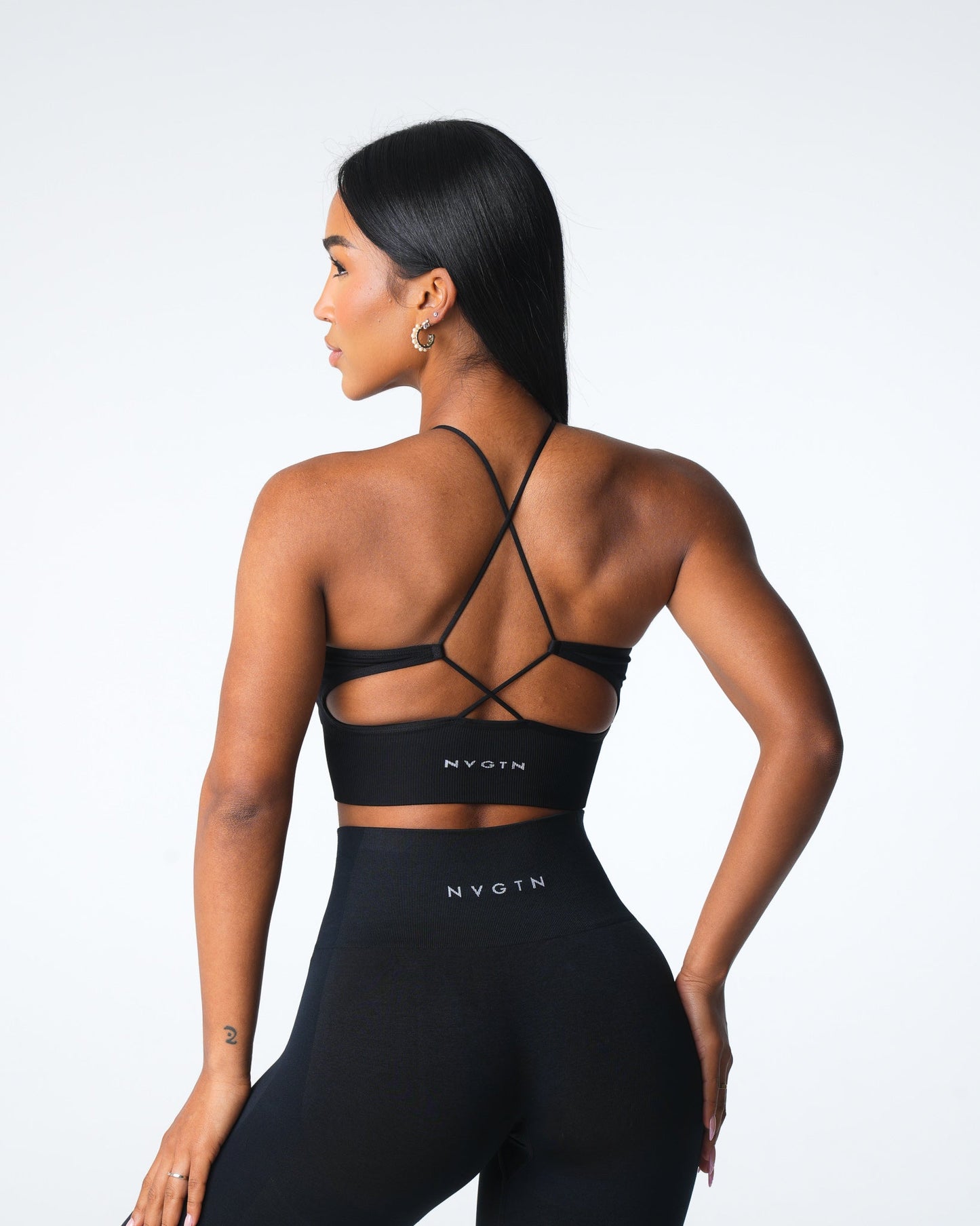 Women Black Embrace Seamless Bra - NVGTN