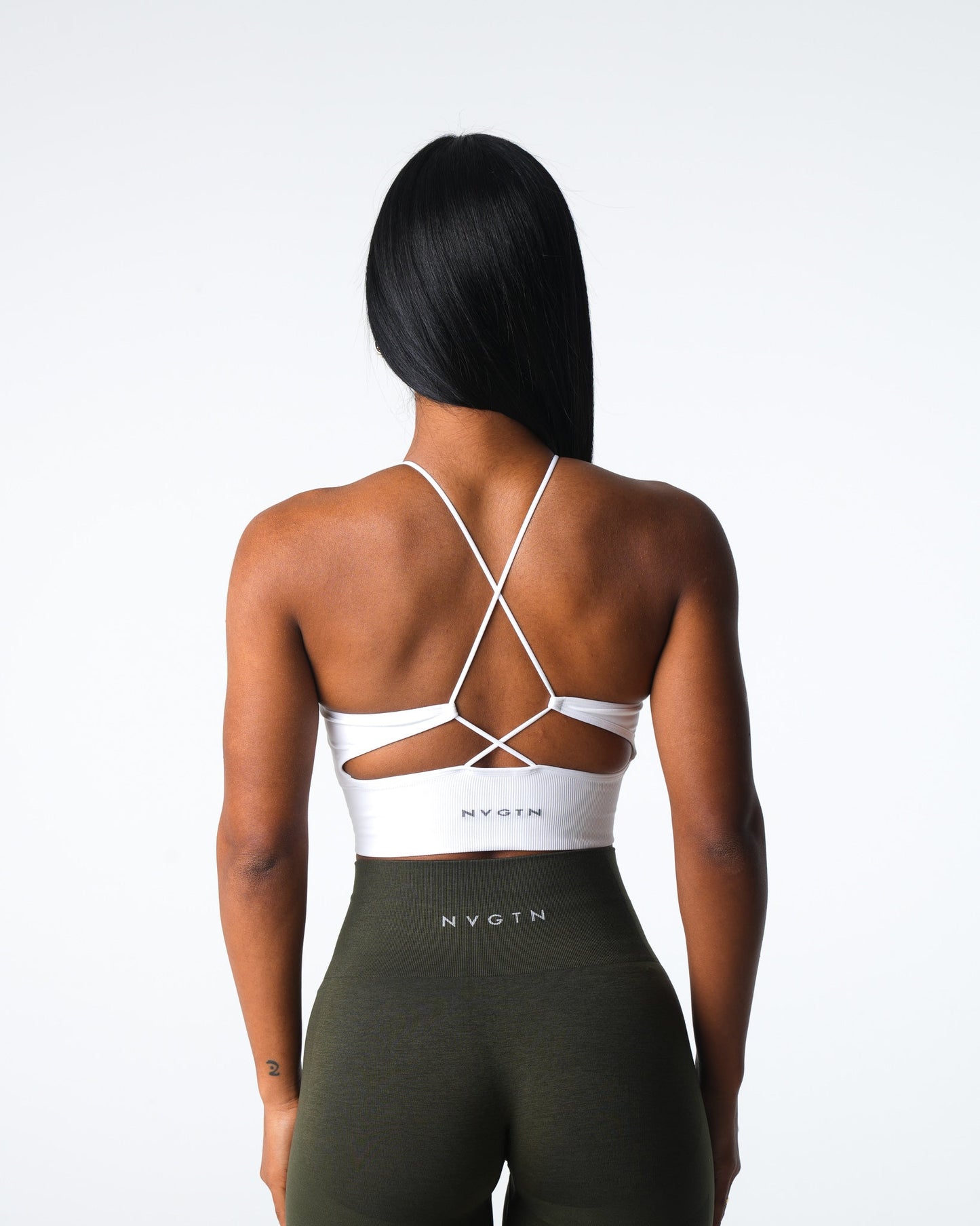 Women White Embrace Seamless Bra - NVGTN