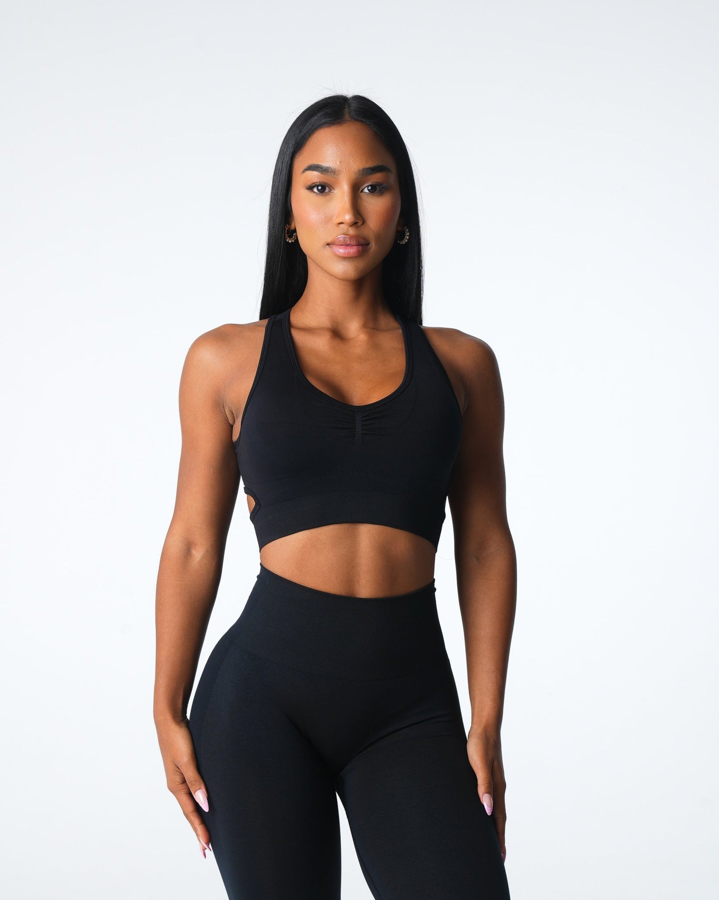 Women Black Rise Seamless Bra - NVGTN