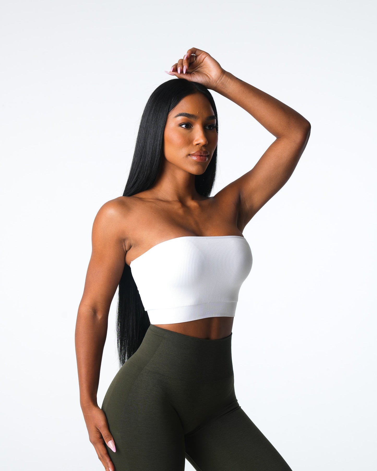 Women White Conquer Ribbed Seamless Bra - NVGTN