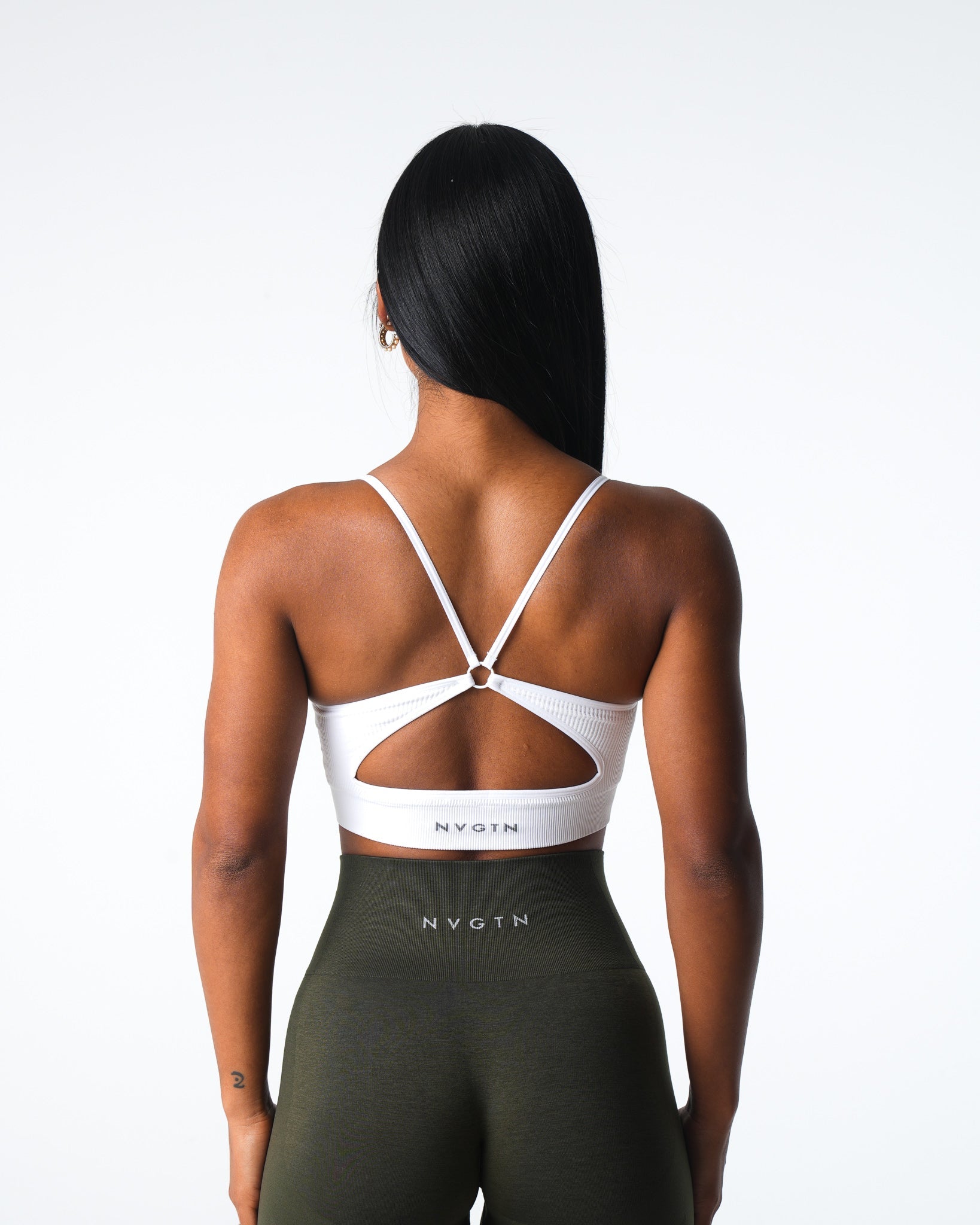 Women White Glimpse Ribbed Seamless Bra - NVGTN
