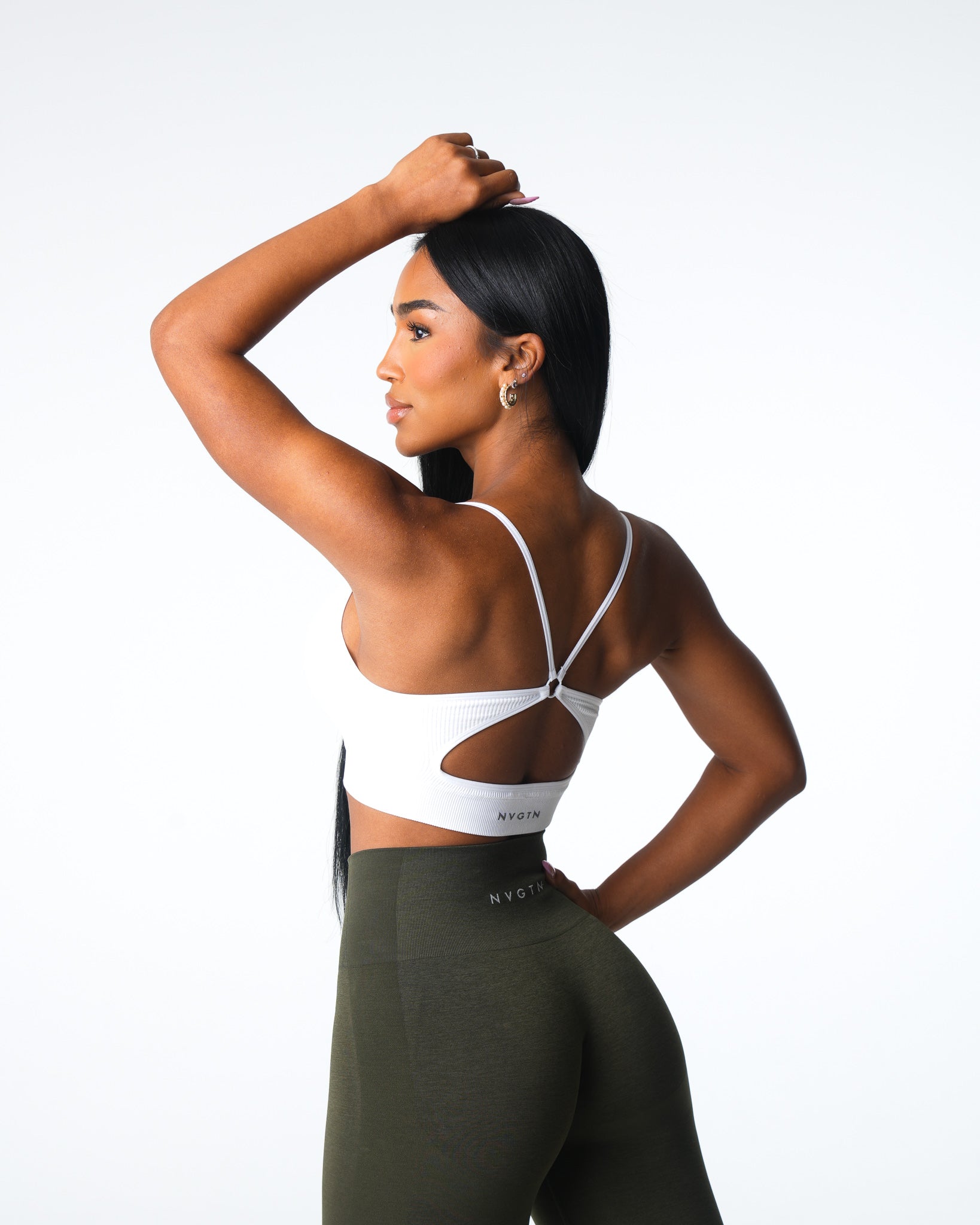 Women White Glimpse Ribbed Seamless Bra - NVGTN