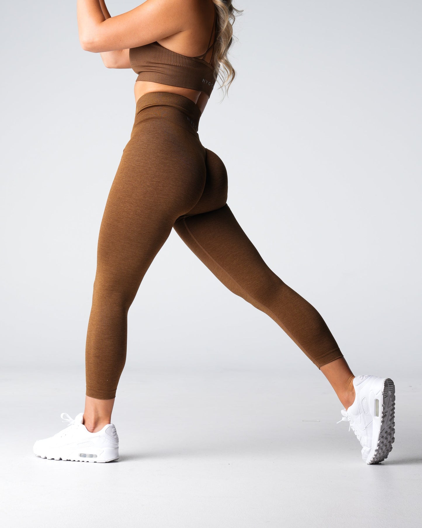 Women Mocha Shape Seamless Leggings - NVGTN