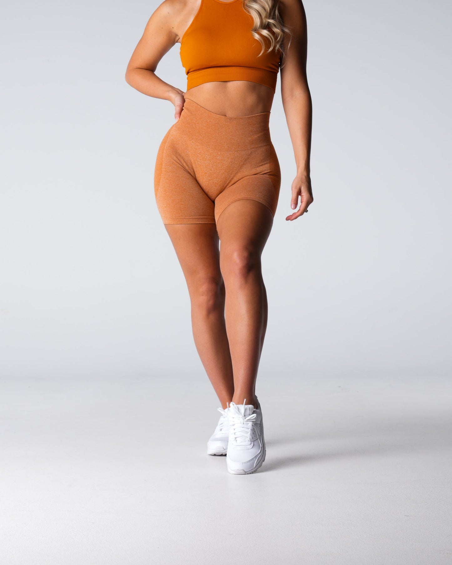 Women Terracotta Contour Seamless Shorts - NVGTN