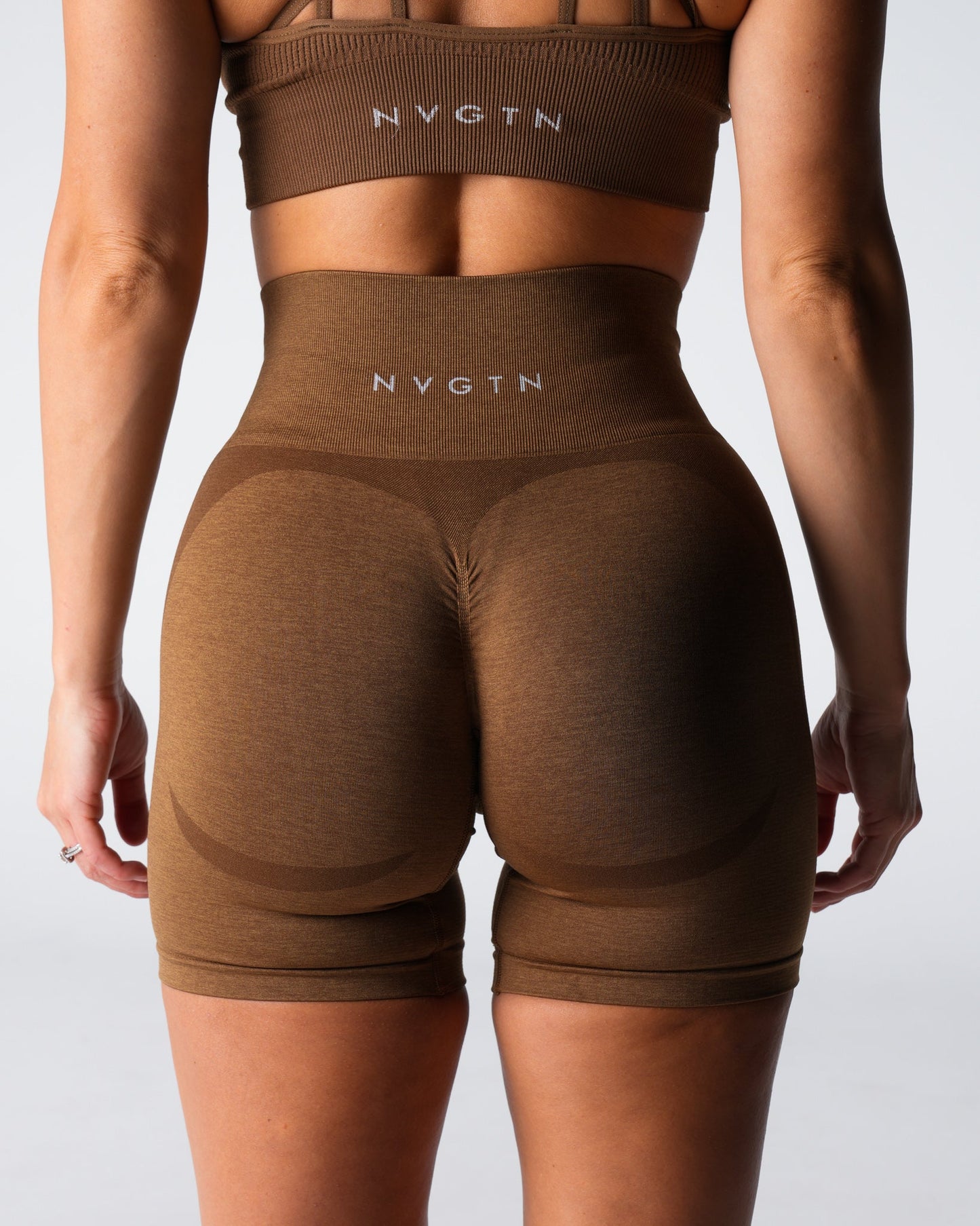 Women Mocha Contour 2.0 Seamless Shorts - NVGTN