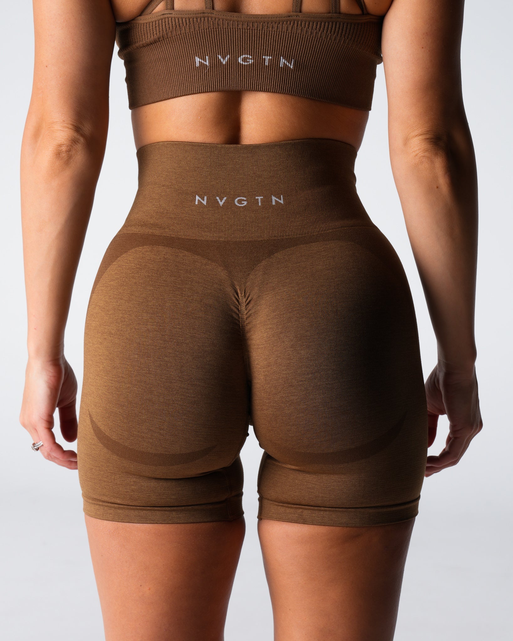 Women Mocha Contour 2.0 Seamless Shorts - NVGTN