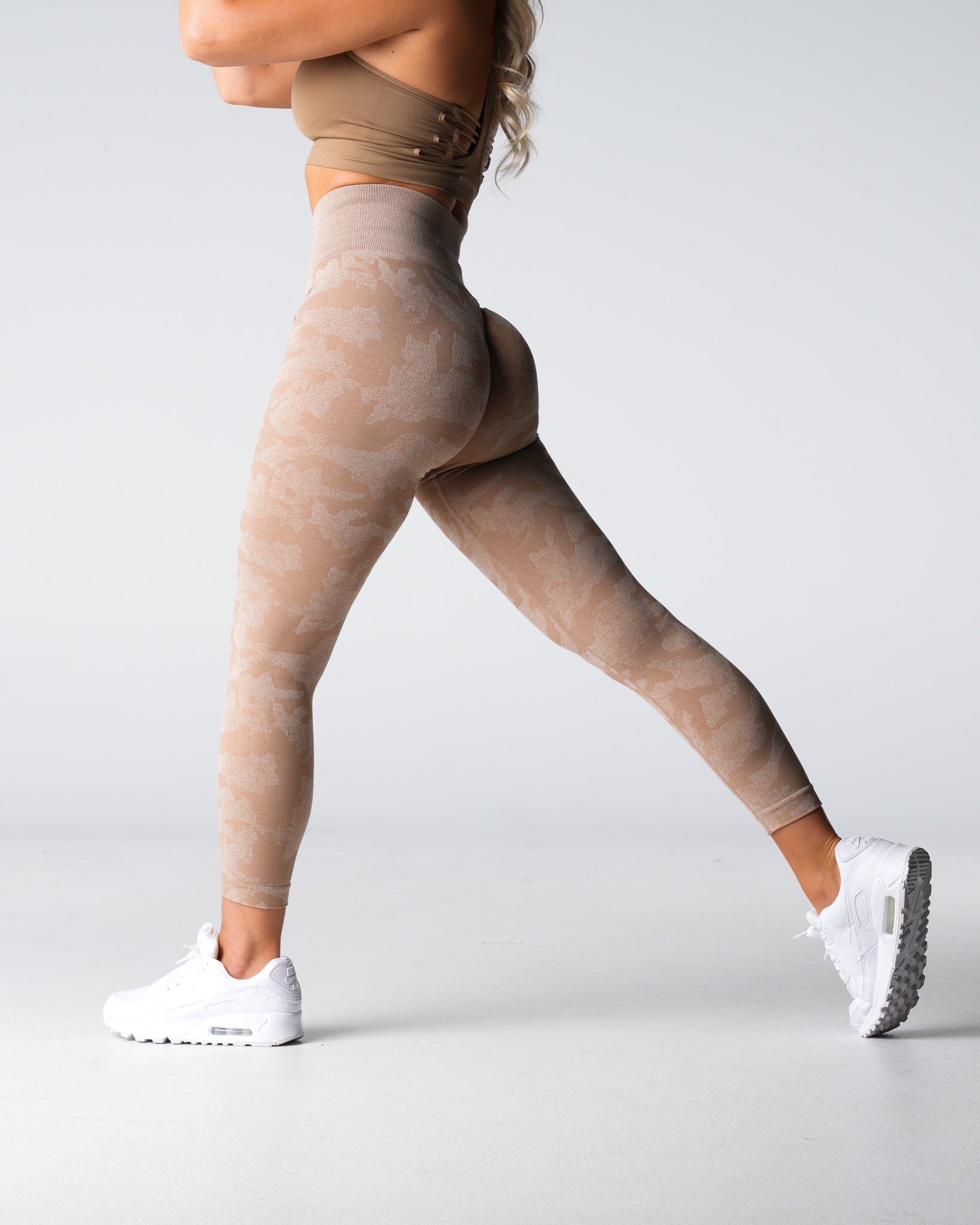 Women Beige Camo Seamless Leggings - NVGTN