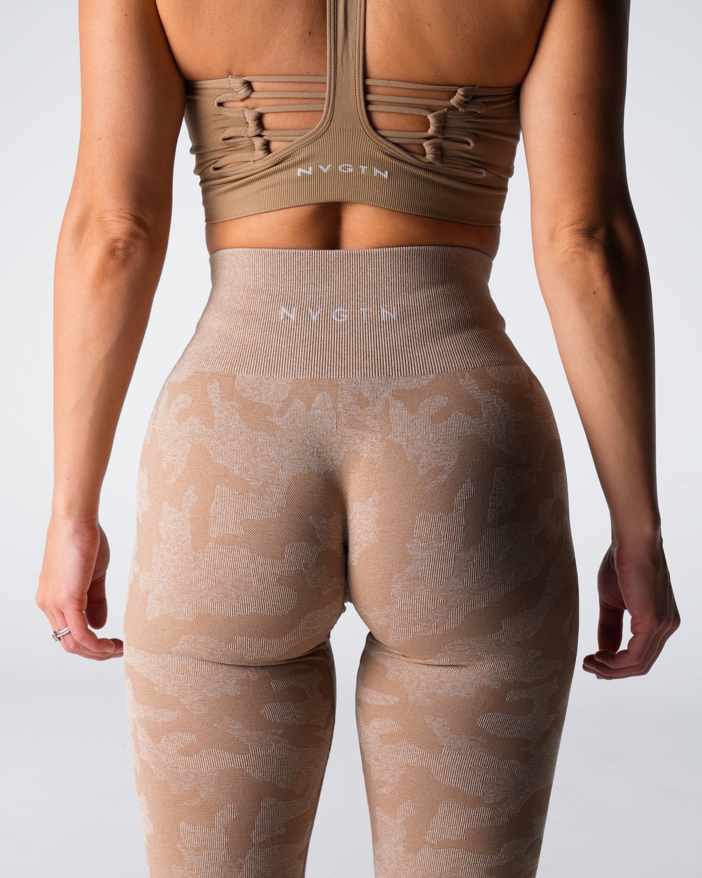 Women Beige Camo Seamless Leggings - NVGTN