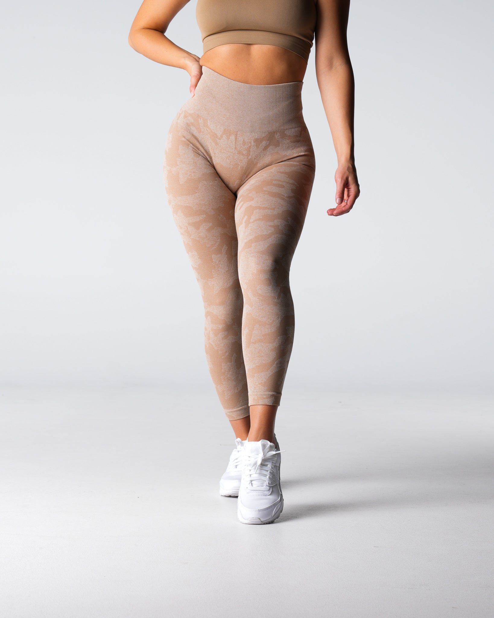 Women Beige Camo Seamless Leggings - NVGTN