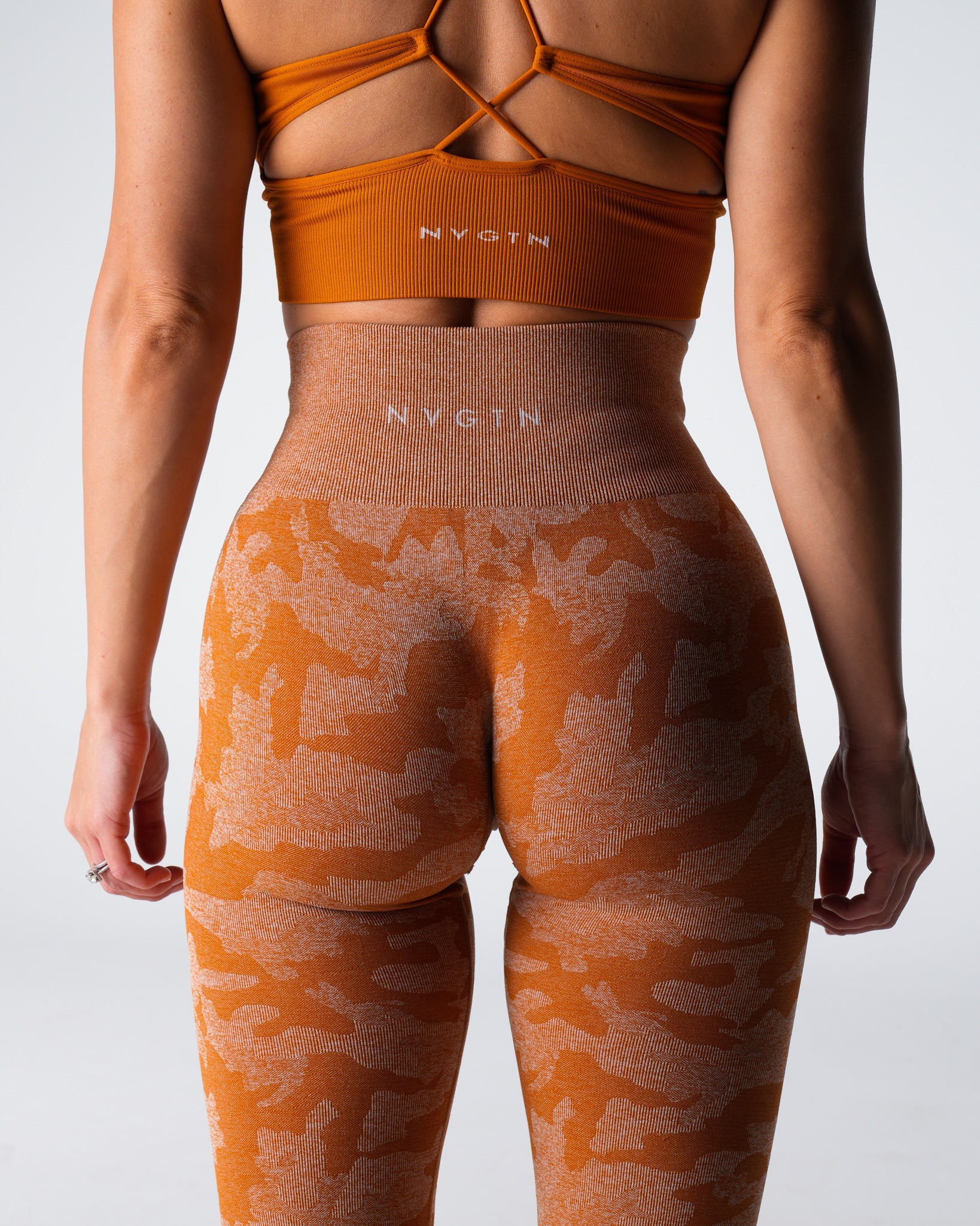 Women Terracotta Camo Seamless Leggings - NVGTN
