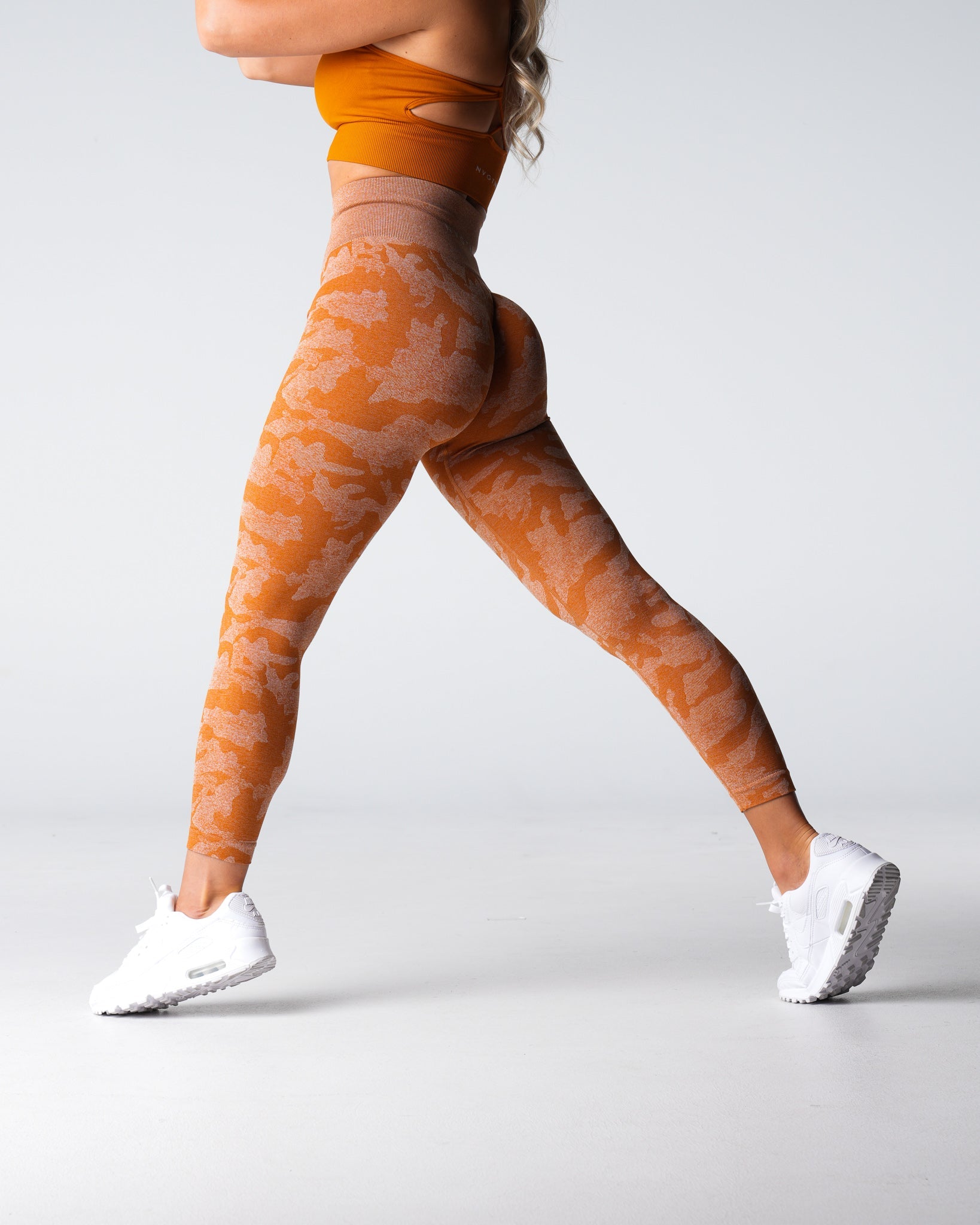 Women Terracotta Camo Seamless Leggings - NVGTN