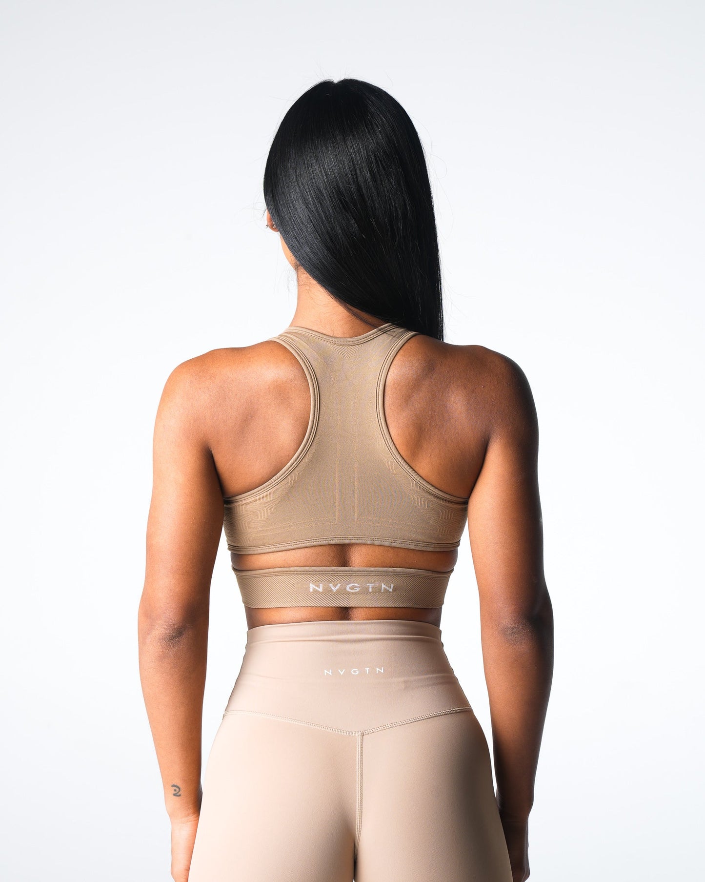 Women Beige Rise Seamless Bra - NVGTN