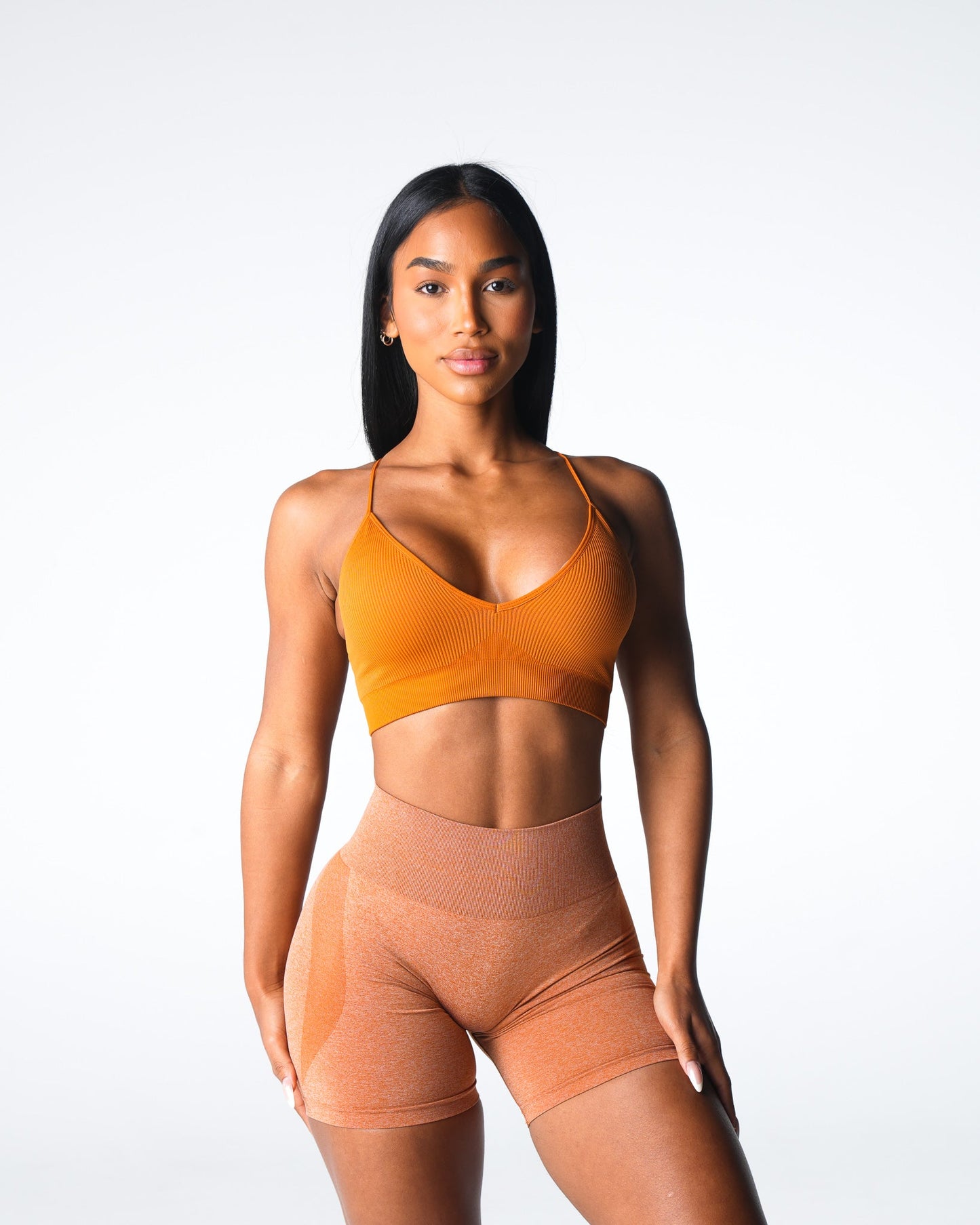 Women Terracotta Glimpse Ribbed Seamless Bra - NVGTN