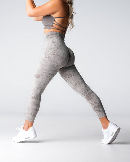 Women Taupe Digital Seamless Leggings - NVGTN