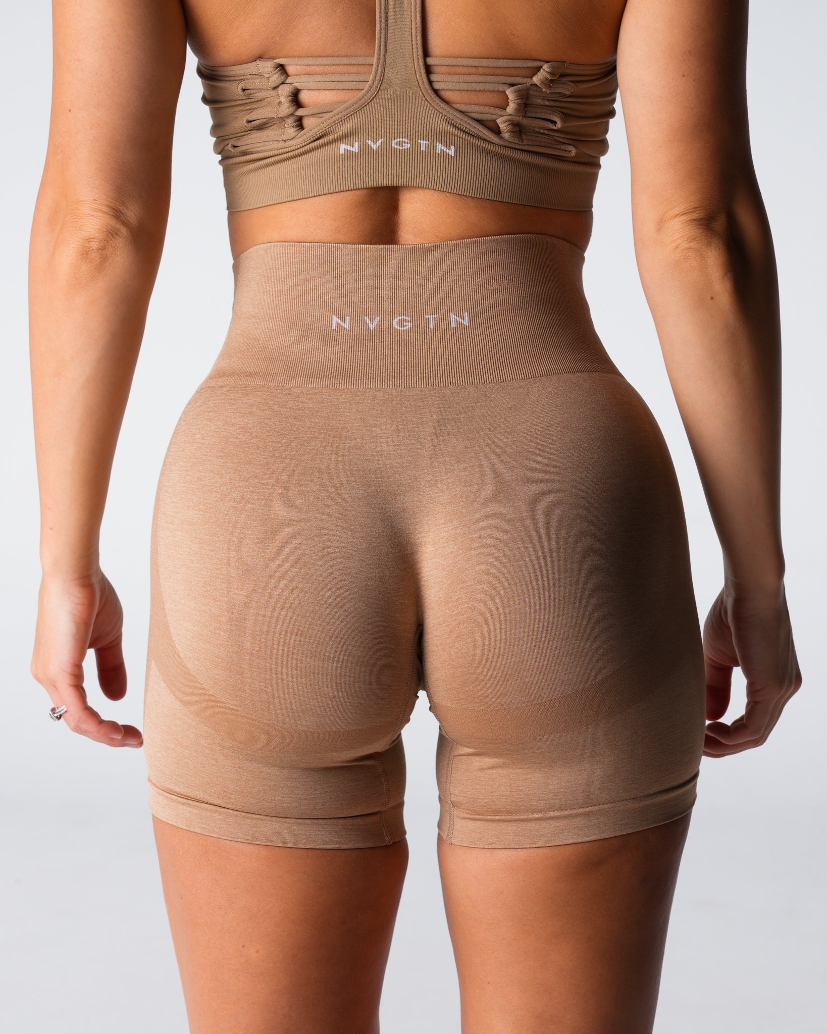 Women Beige Performance Seamless Shorts - NVGTN