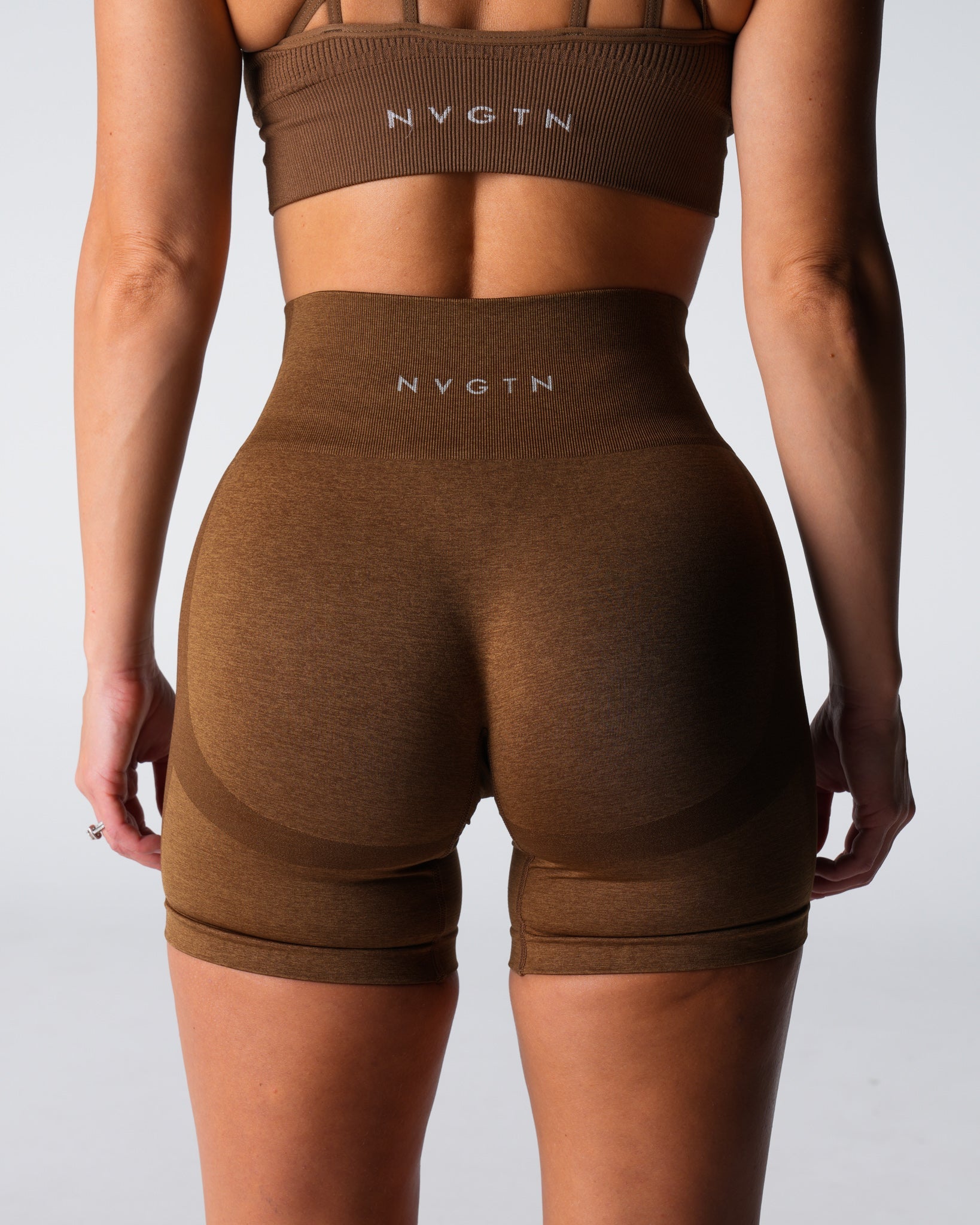 Women Mocha Performance Seamless Shorts - NVGTN