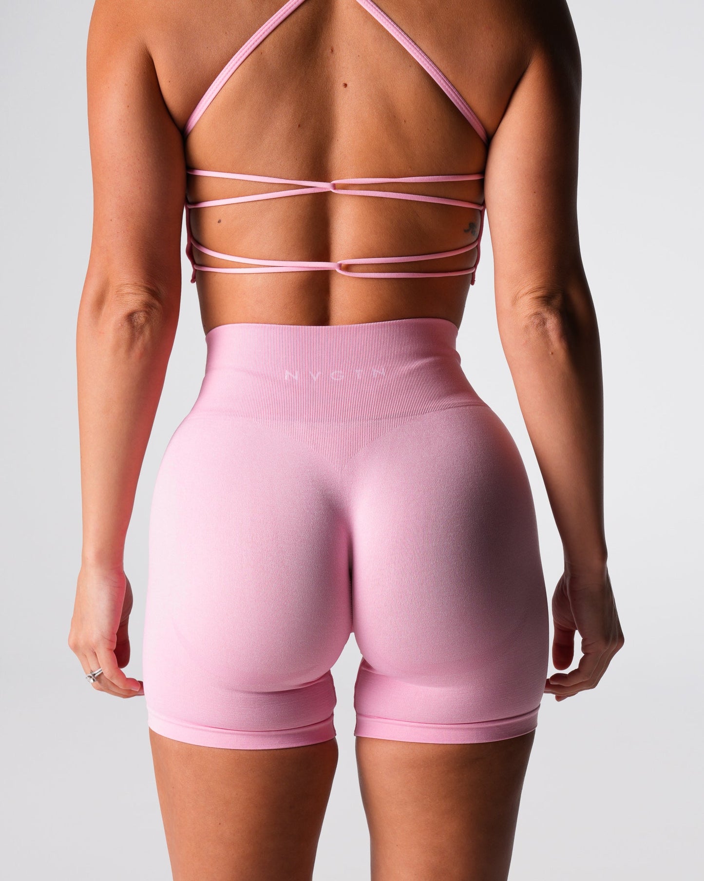 Women Baby Pink Contour Seamless Shorts - NVGTN