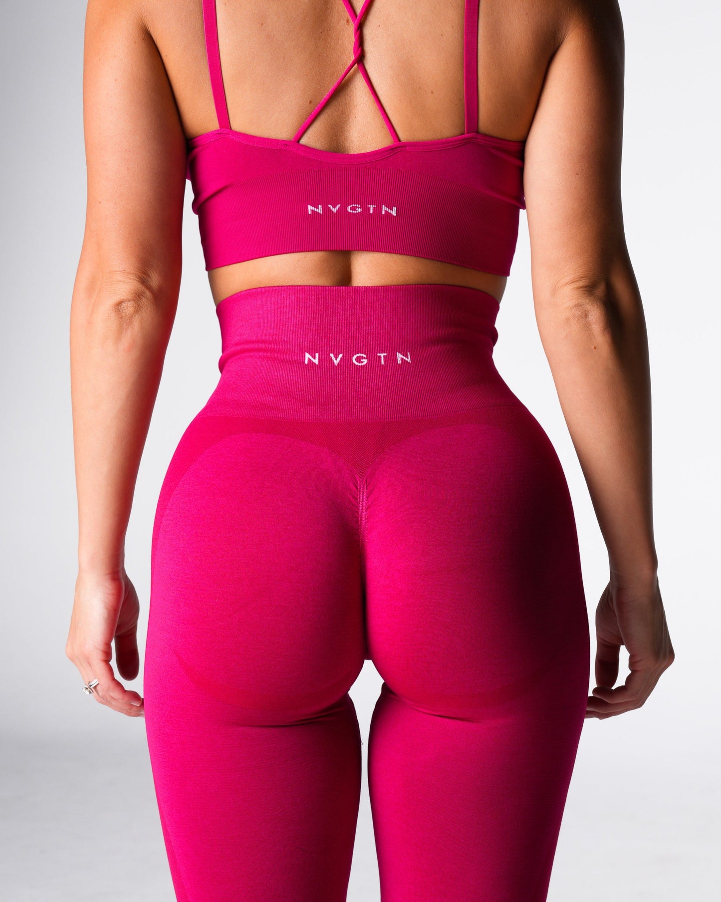 Women Winterberry Contour 2.0 Seamless Leggings - NVGTN