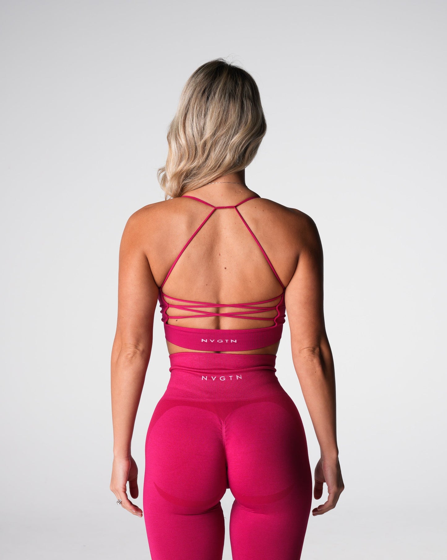 Women Winterberry Cascade Seamless Bra - NVGTN