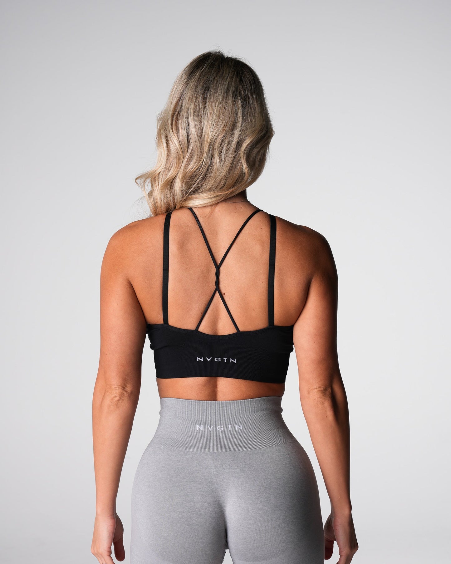 Women Black Strive Seamless Bra - NVGTN