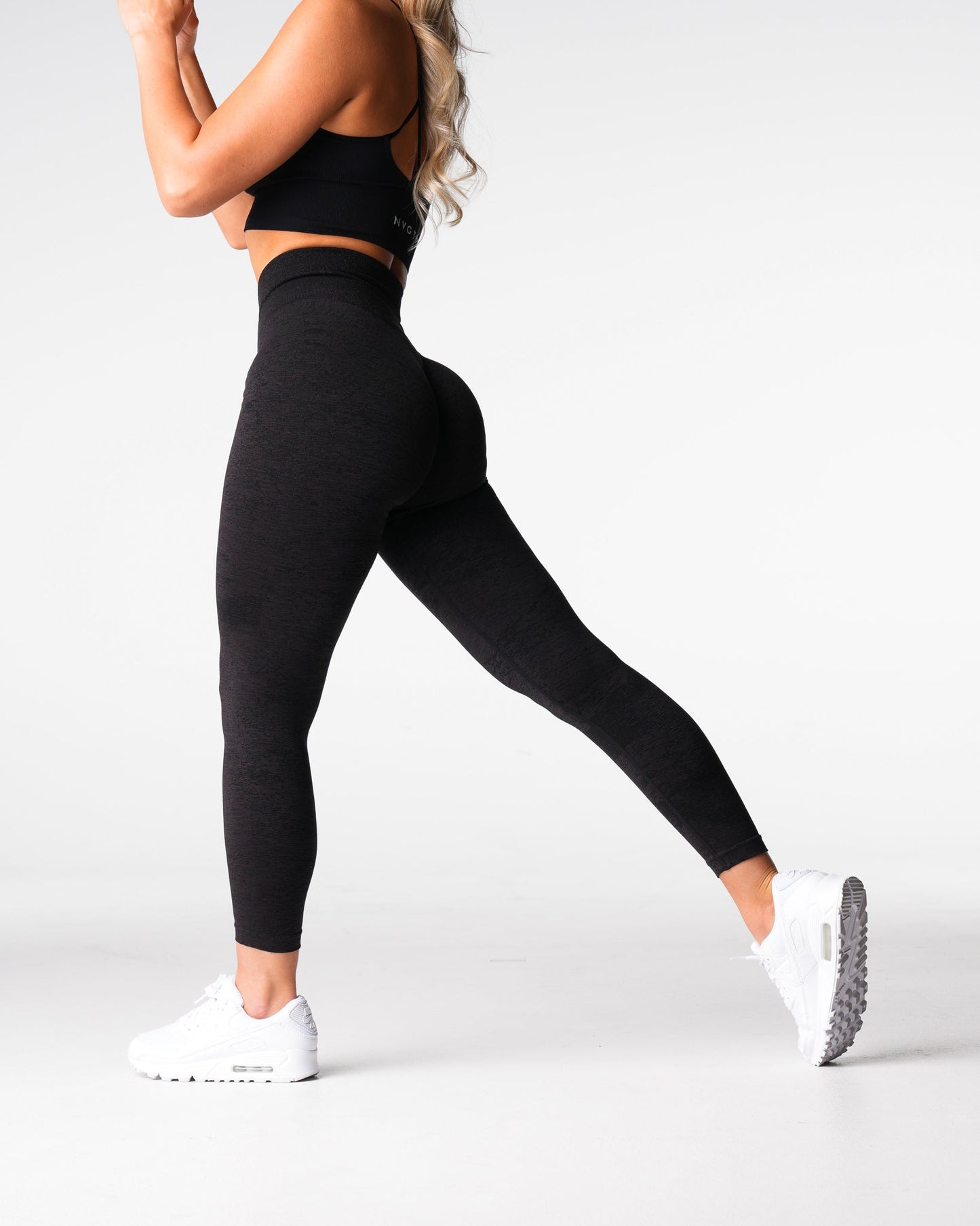 Women Black Digital Seamless Leggings - NVGTN