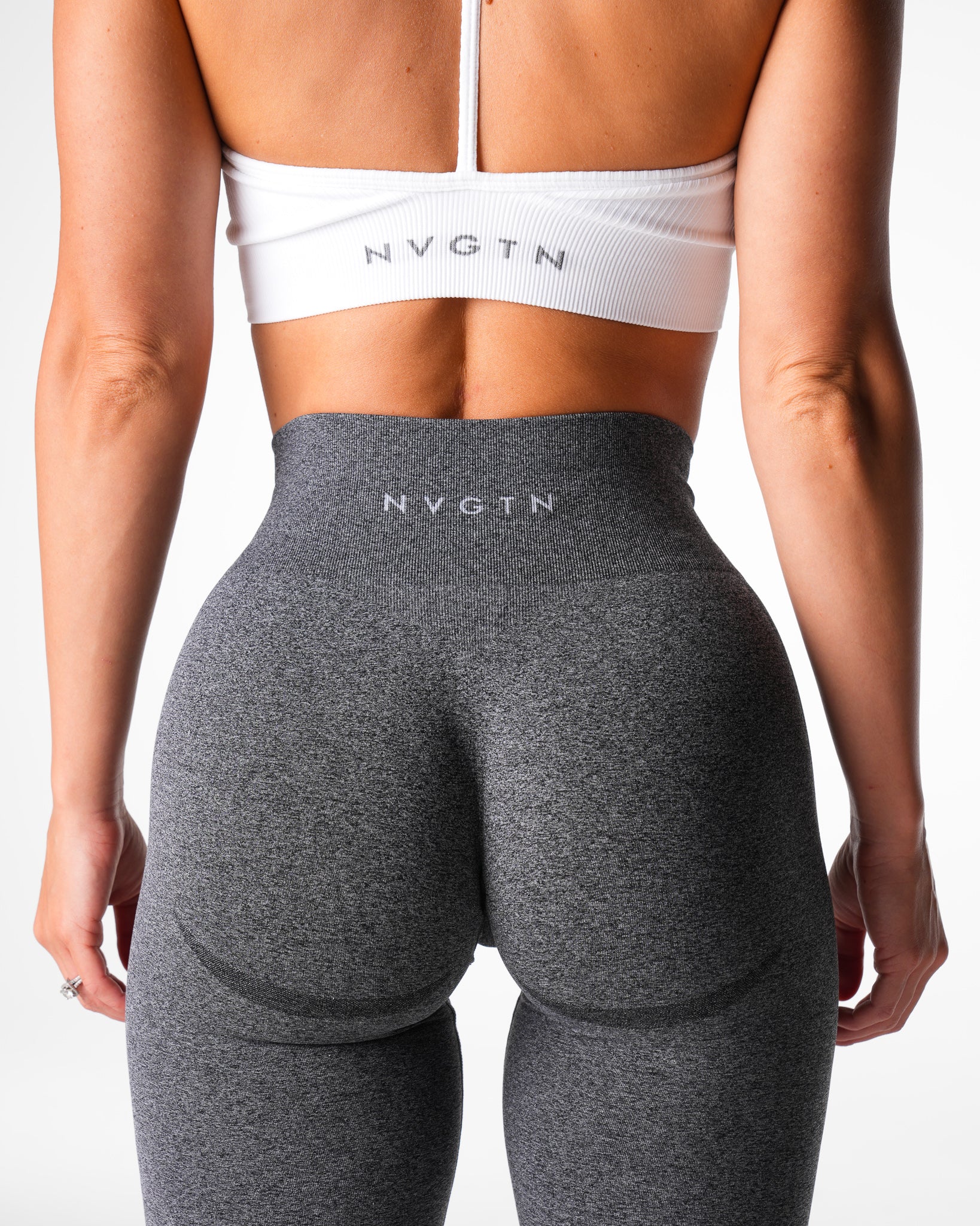 Women Black Speckled Mid Rise Contour Seamless Leggings - NVGTN