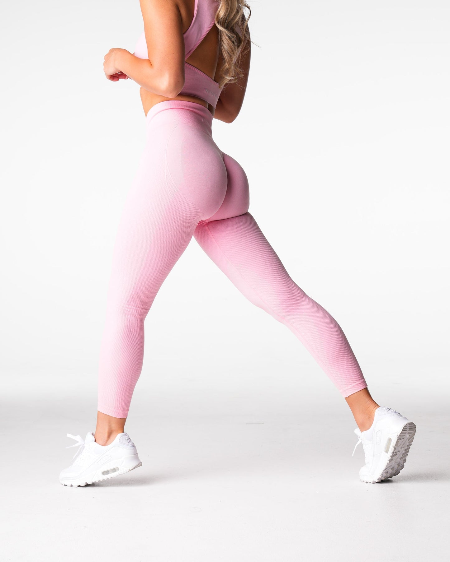 Women Baby Pink Lift Seamless Leggings - NVGTN