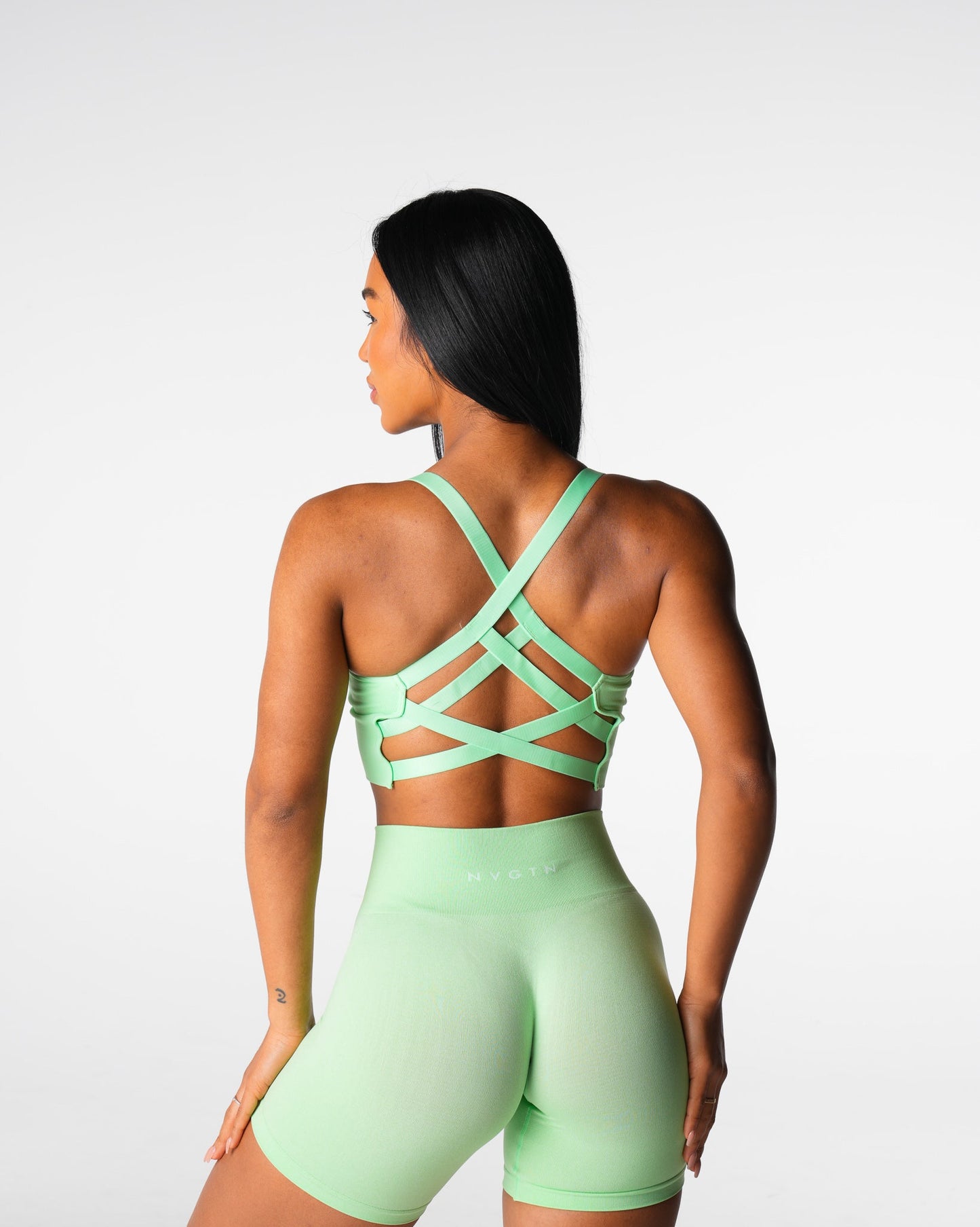 Women Pistachio Enchant Seamless Bra - NVGTN
