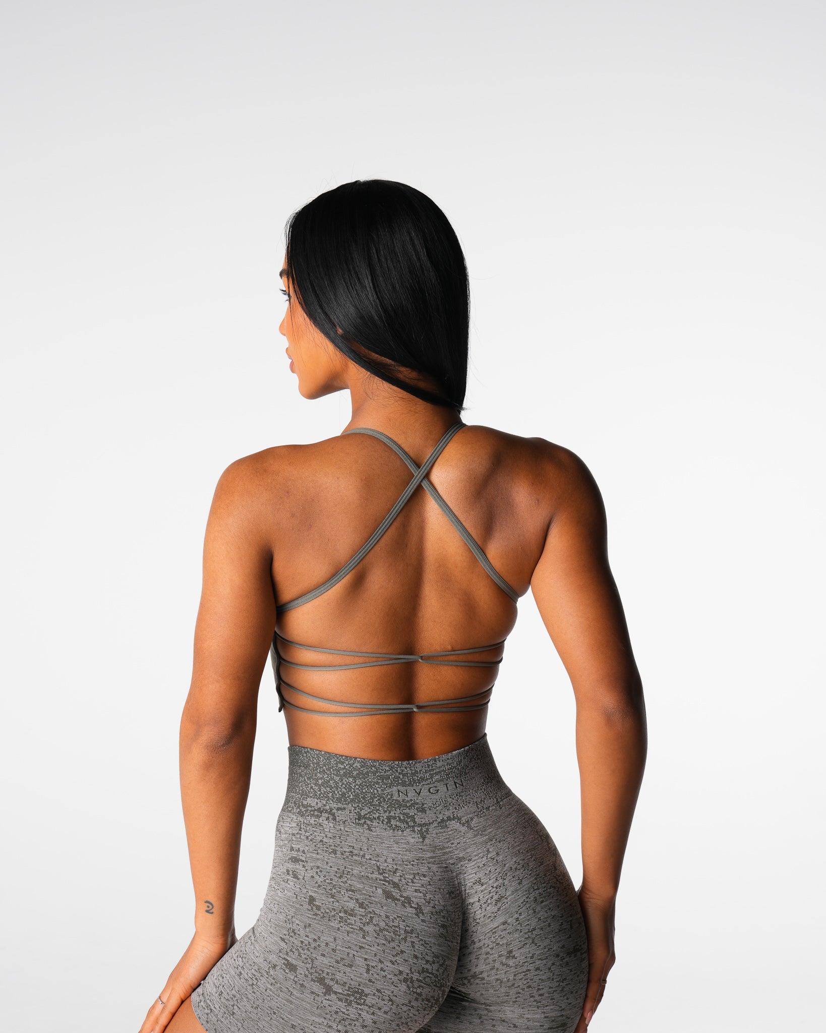 Women Khaki Green Invincible Seamless Bra - NVGTN