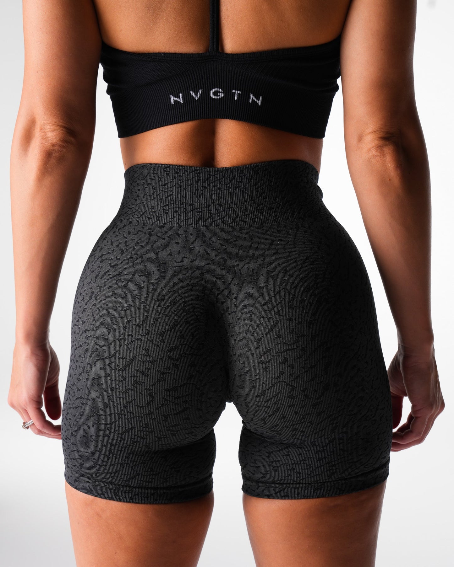 Women Black Zesty Seamless Shorts - NVGTN
