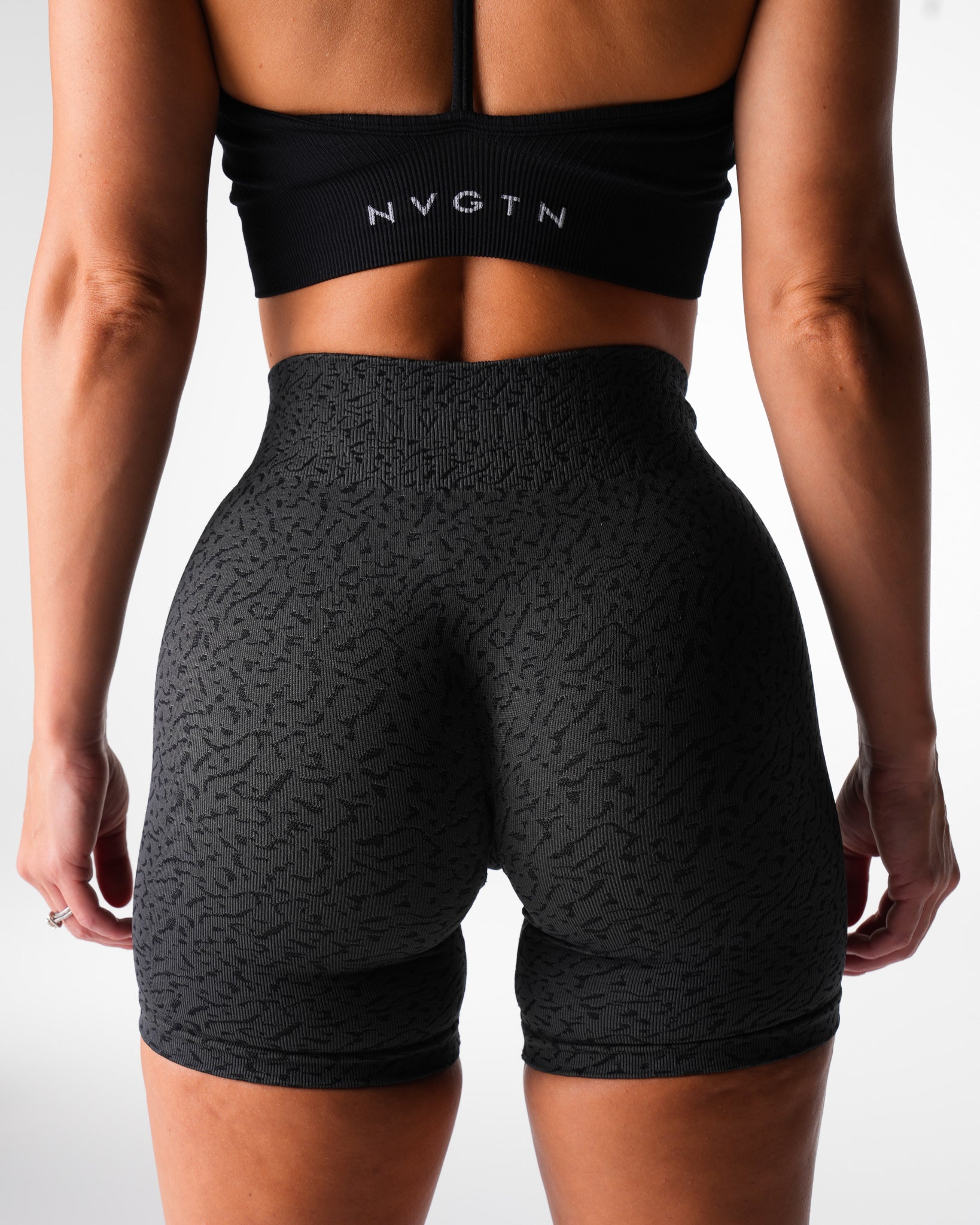 Women Black Zesty Seamless Shorts - NVGTN
