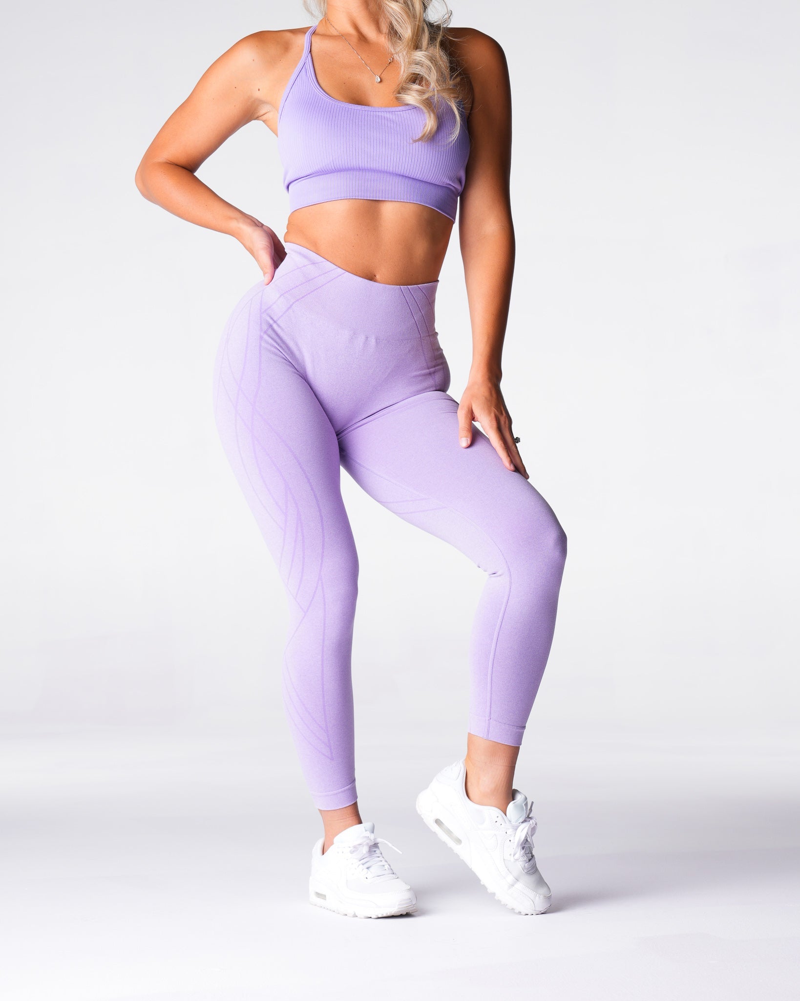 Women Lilac Geo Seamless Leggings - NVGTN