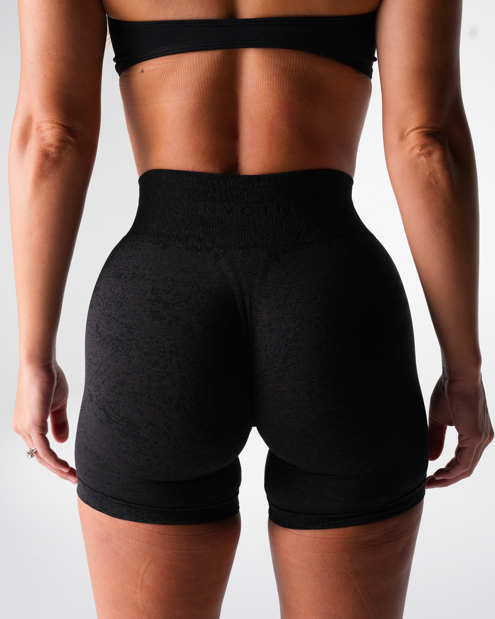 Women Black Digital Seamless Shorts - NVGTN