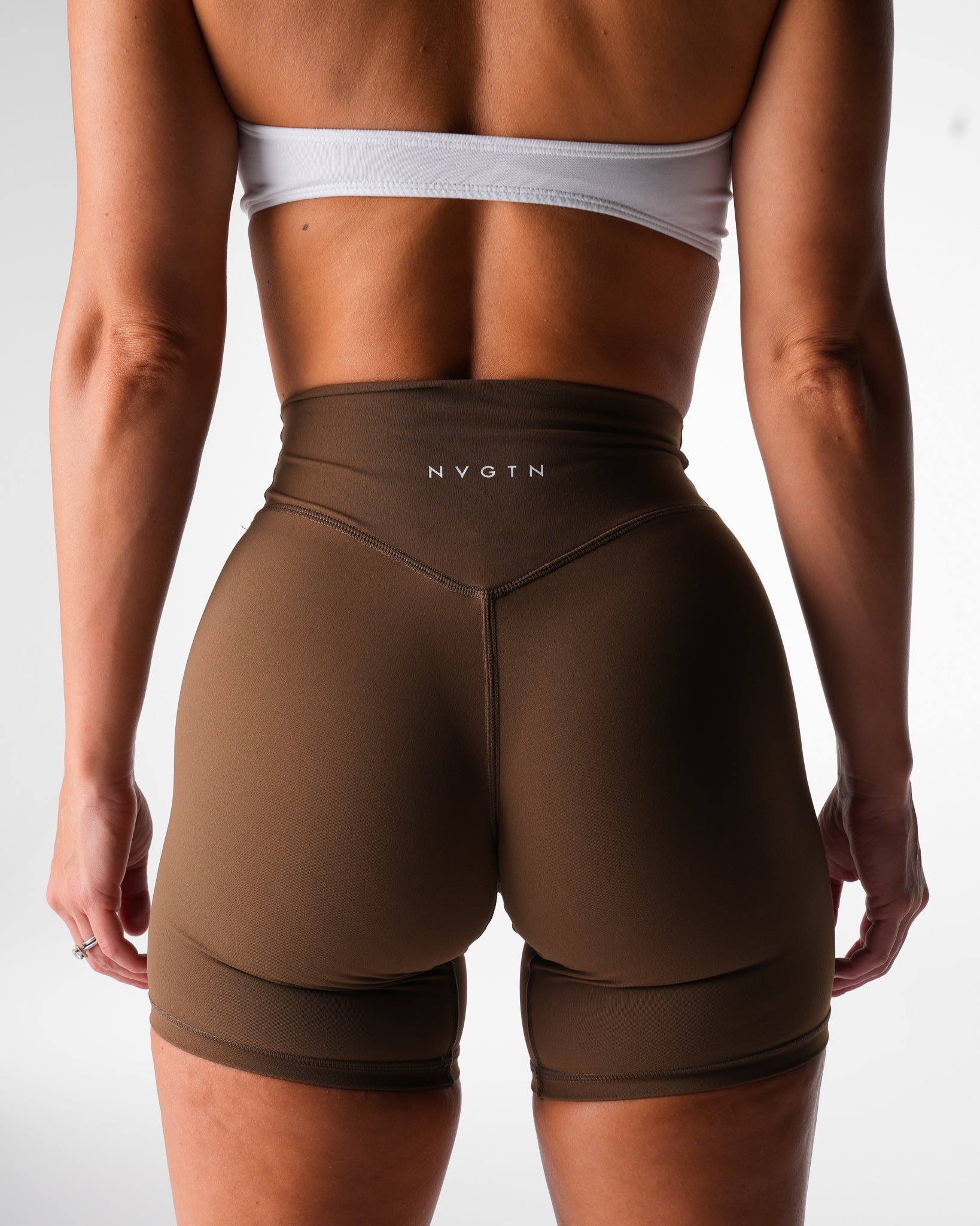 Women Espresso Effortless Shorts - NVGTN