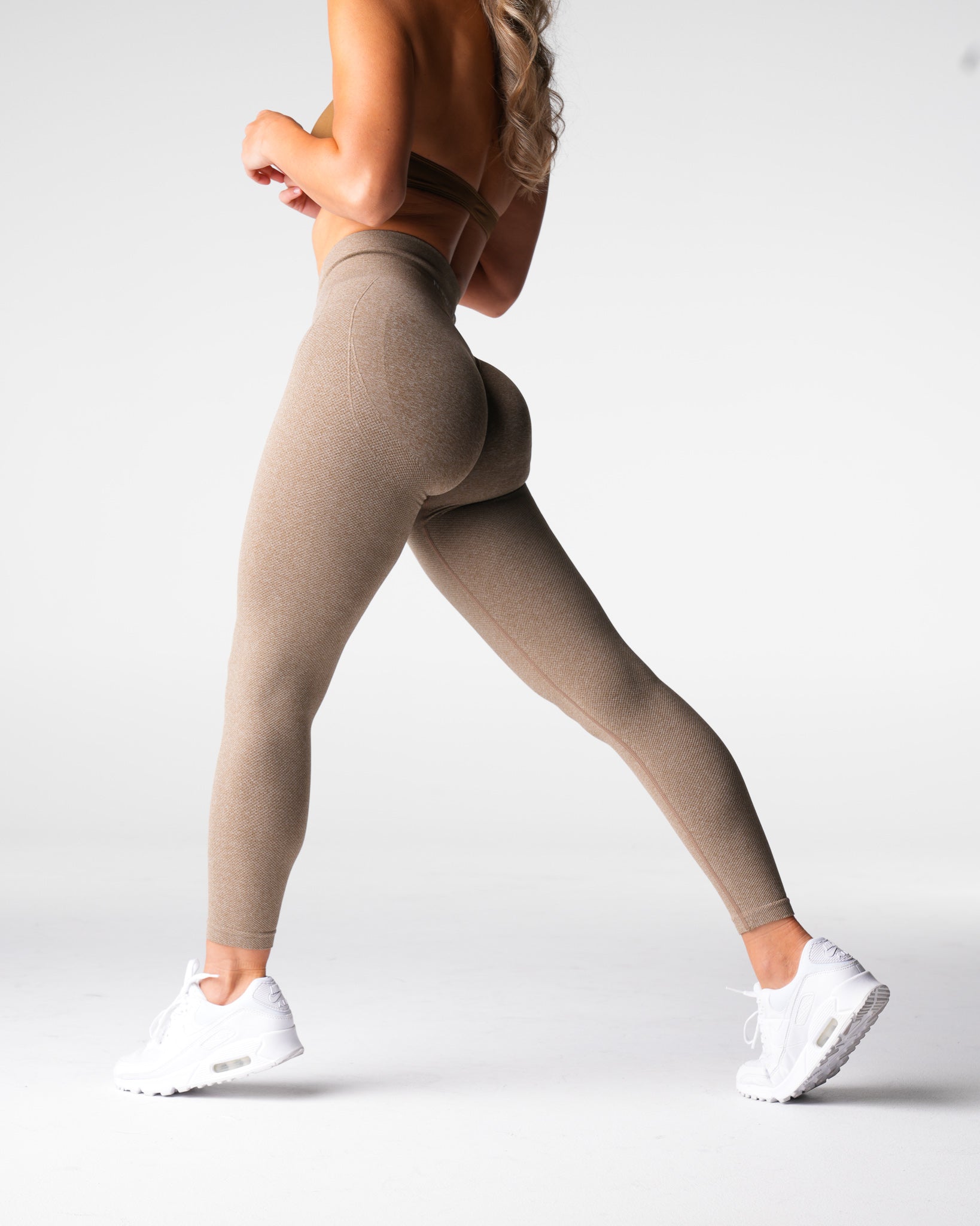Women Mocha Lift Seamless Leggings - NVGTN