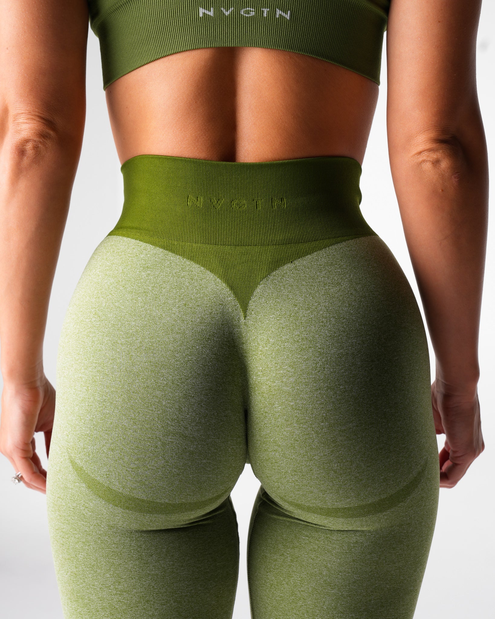 Women Meadow Knockout Seamless Leggings - NVGTN