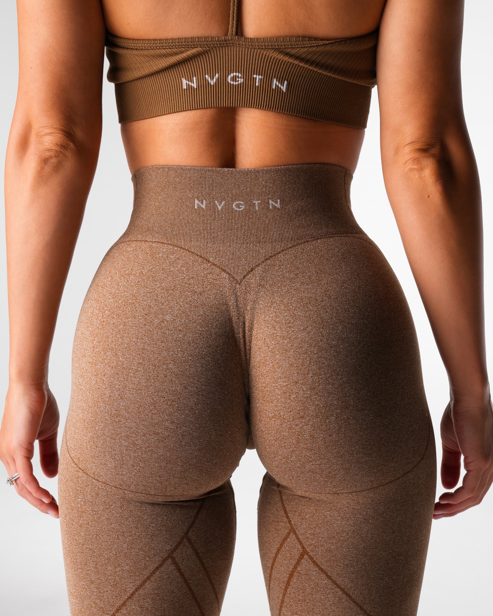 Women Mocha Geo Seamless Leggings - NVGTN