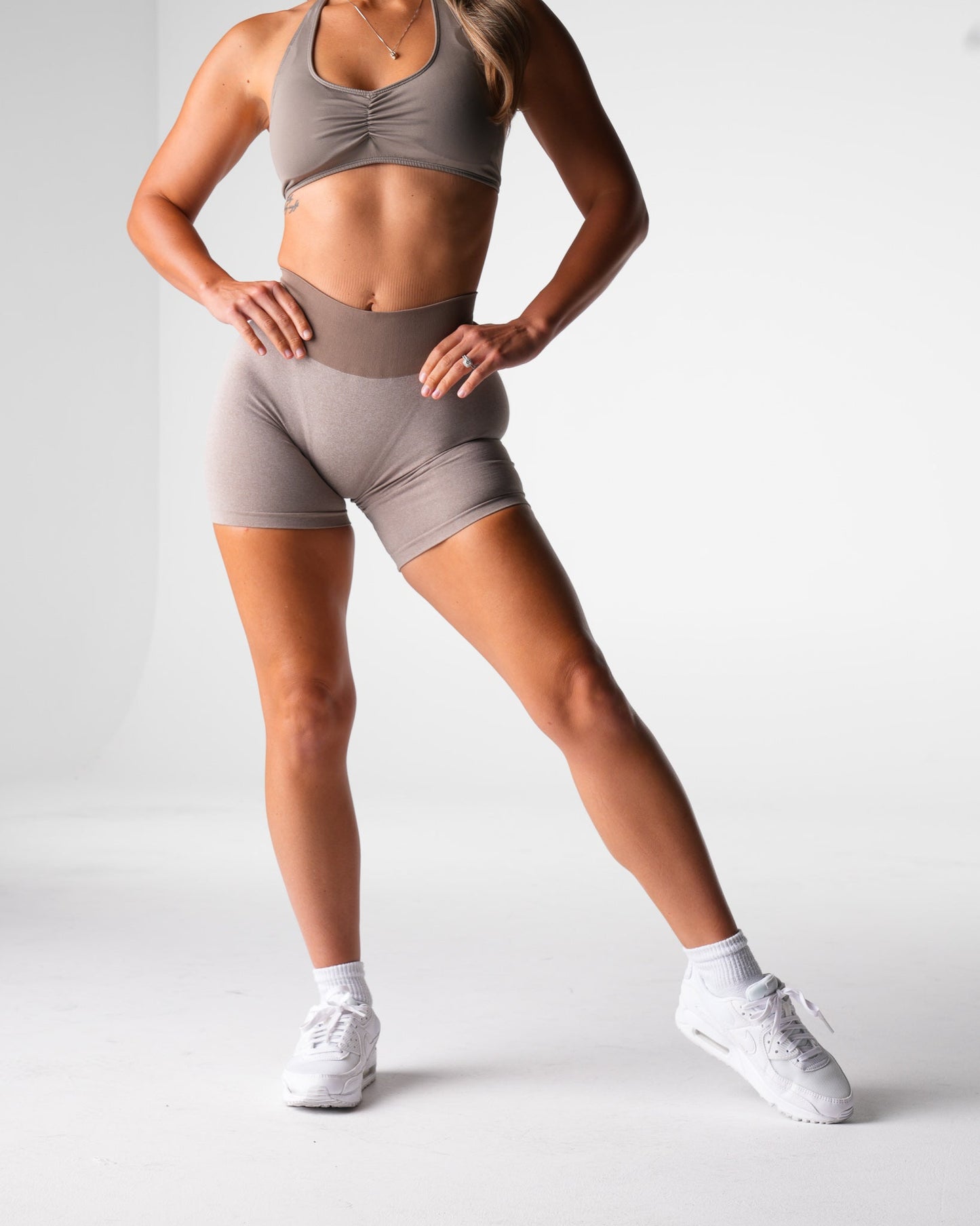 Women Taupe Knockout Seamless Shorts - NVGTN