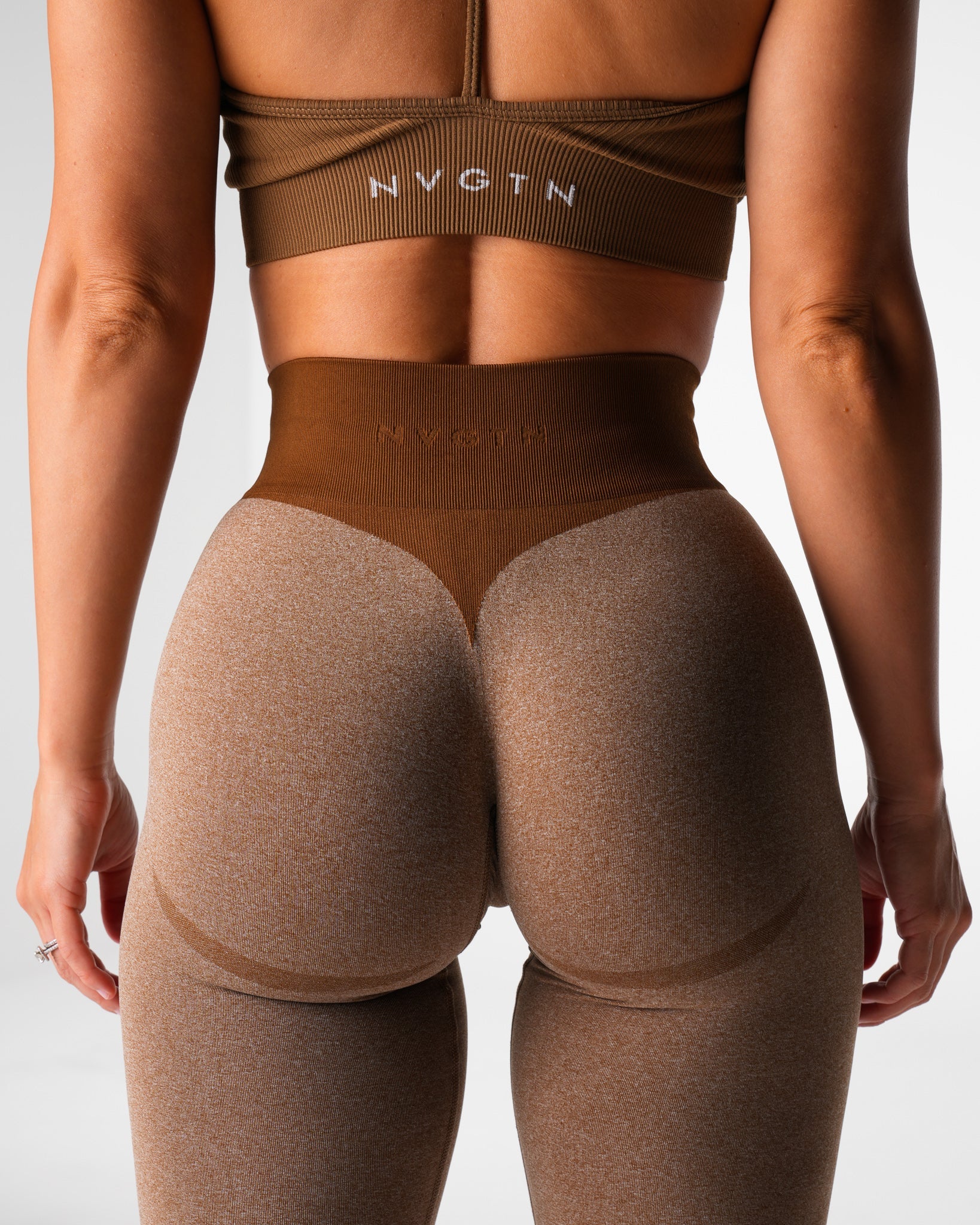 Women Mocha Knockout Seamless Leggings - NVGTN