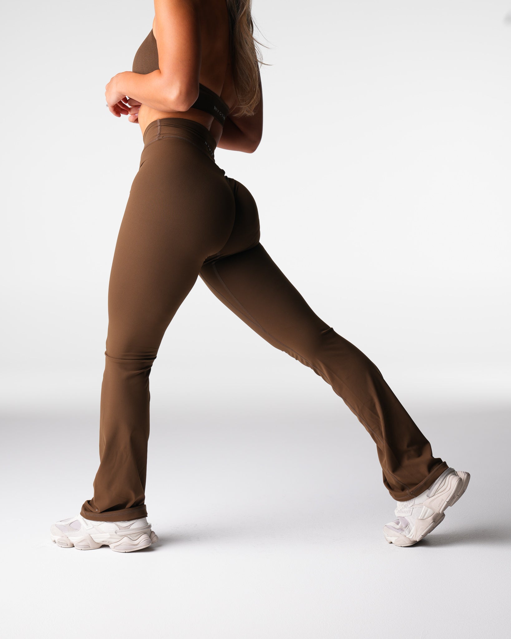 Women Elm Effortless Flare Leggings - NVGTN