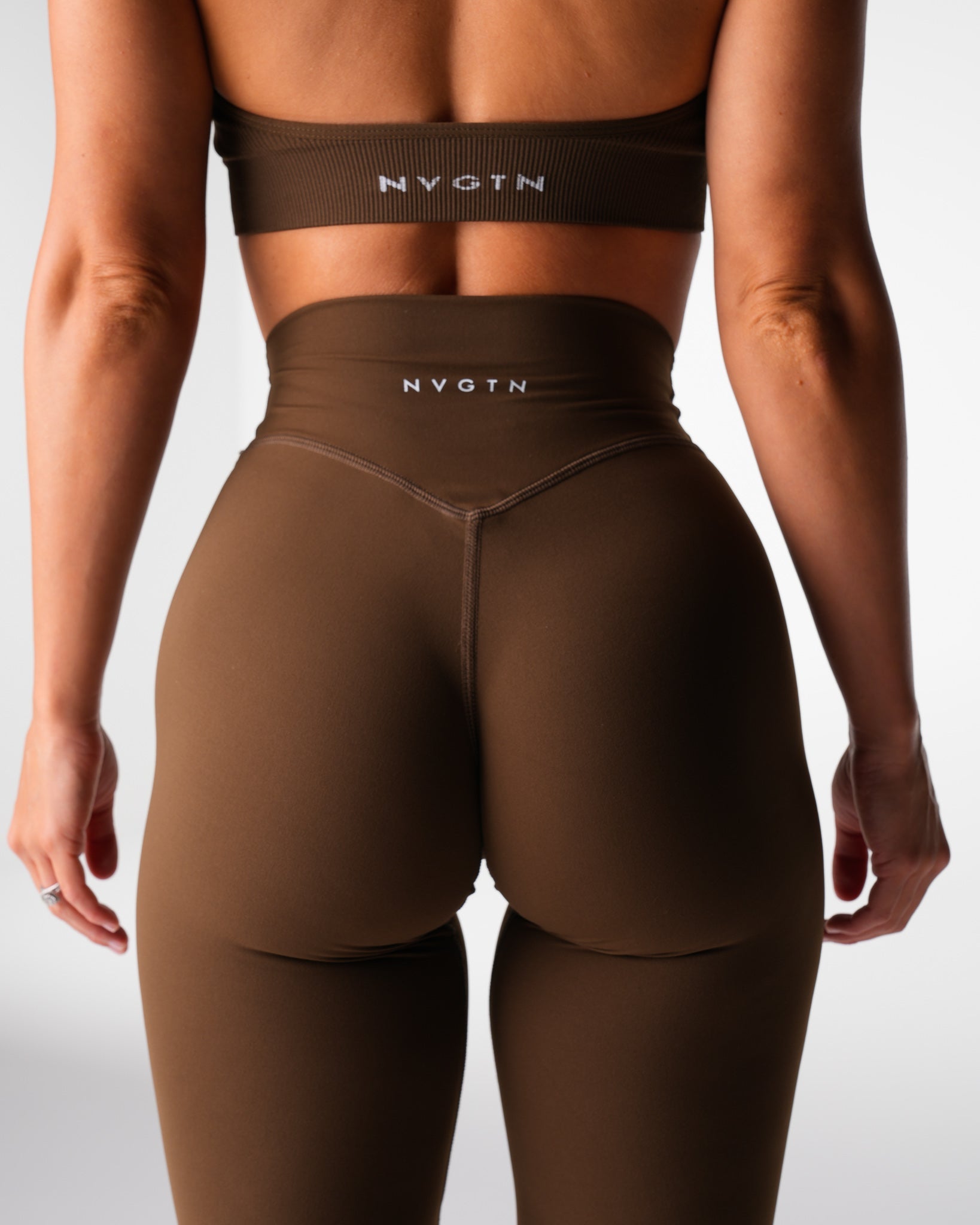 Women Elm Effortless Flare Leggings - NVGTN