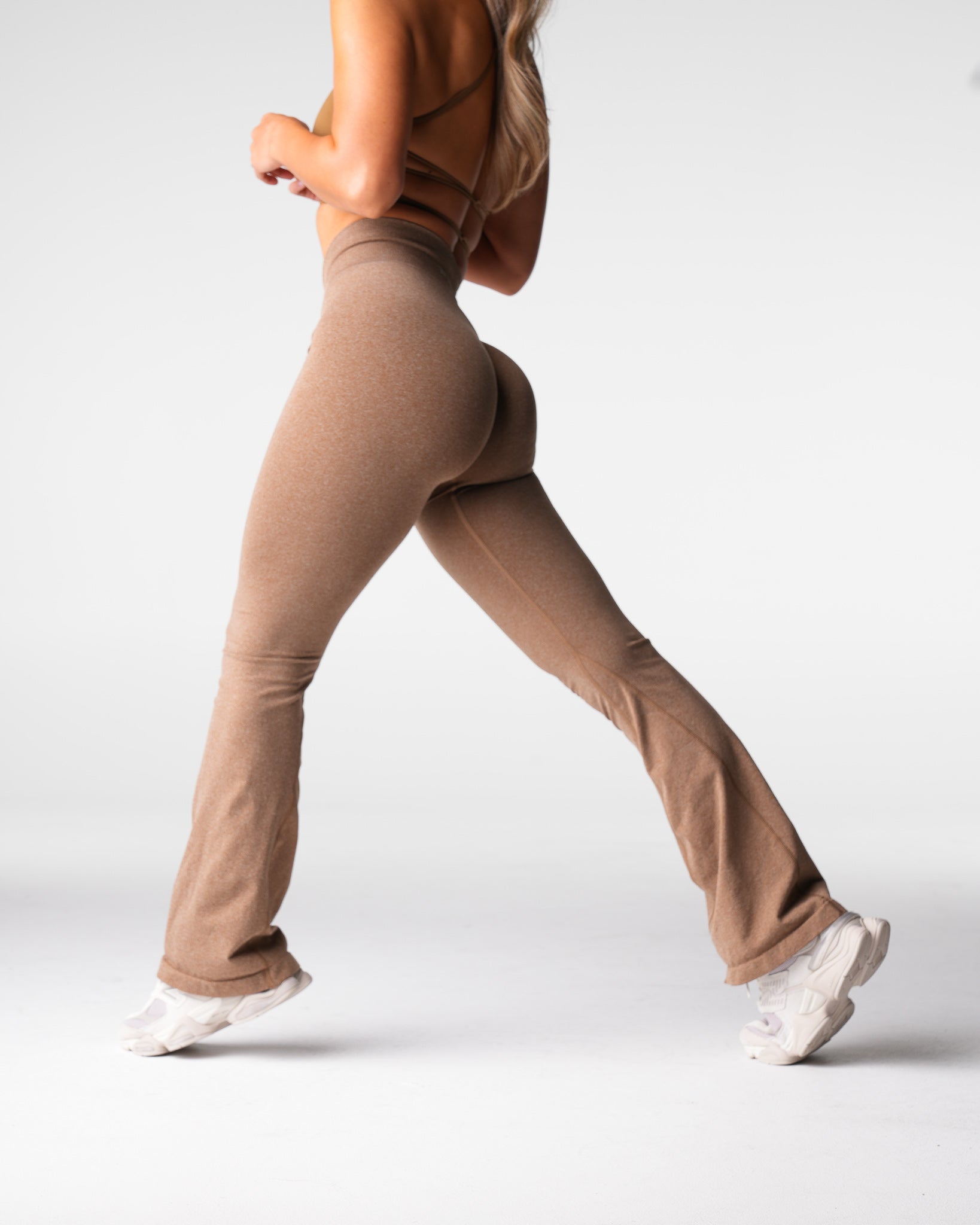 Women Mocha Iconic Seamless Flare Leggings - NVGTN
