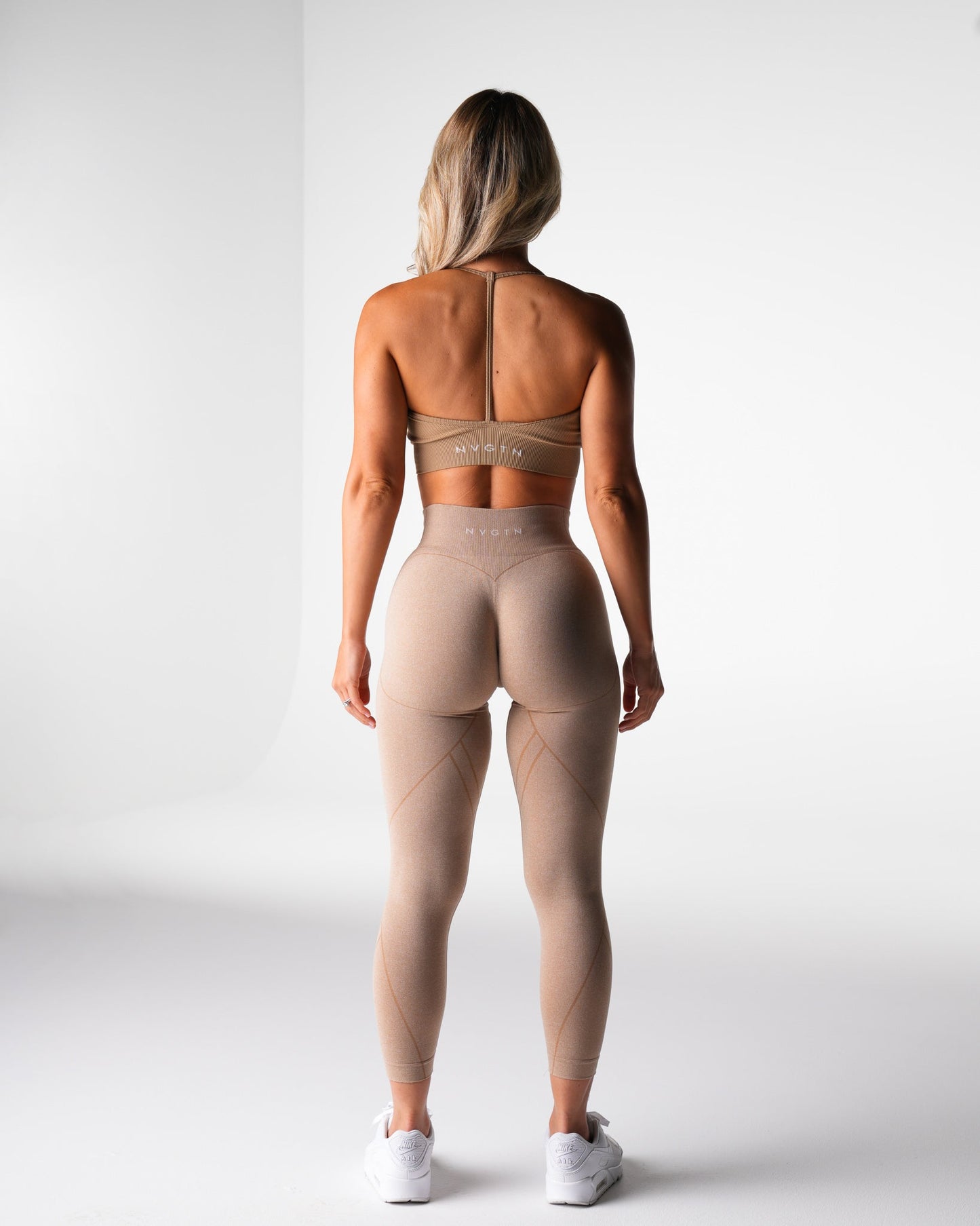 Women Beige Wander Seamless Bra - NVGTN